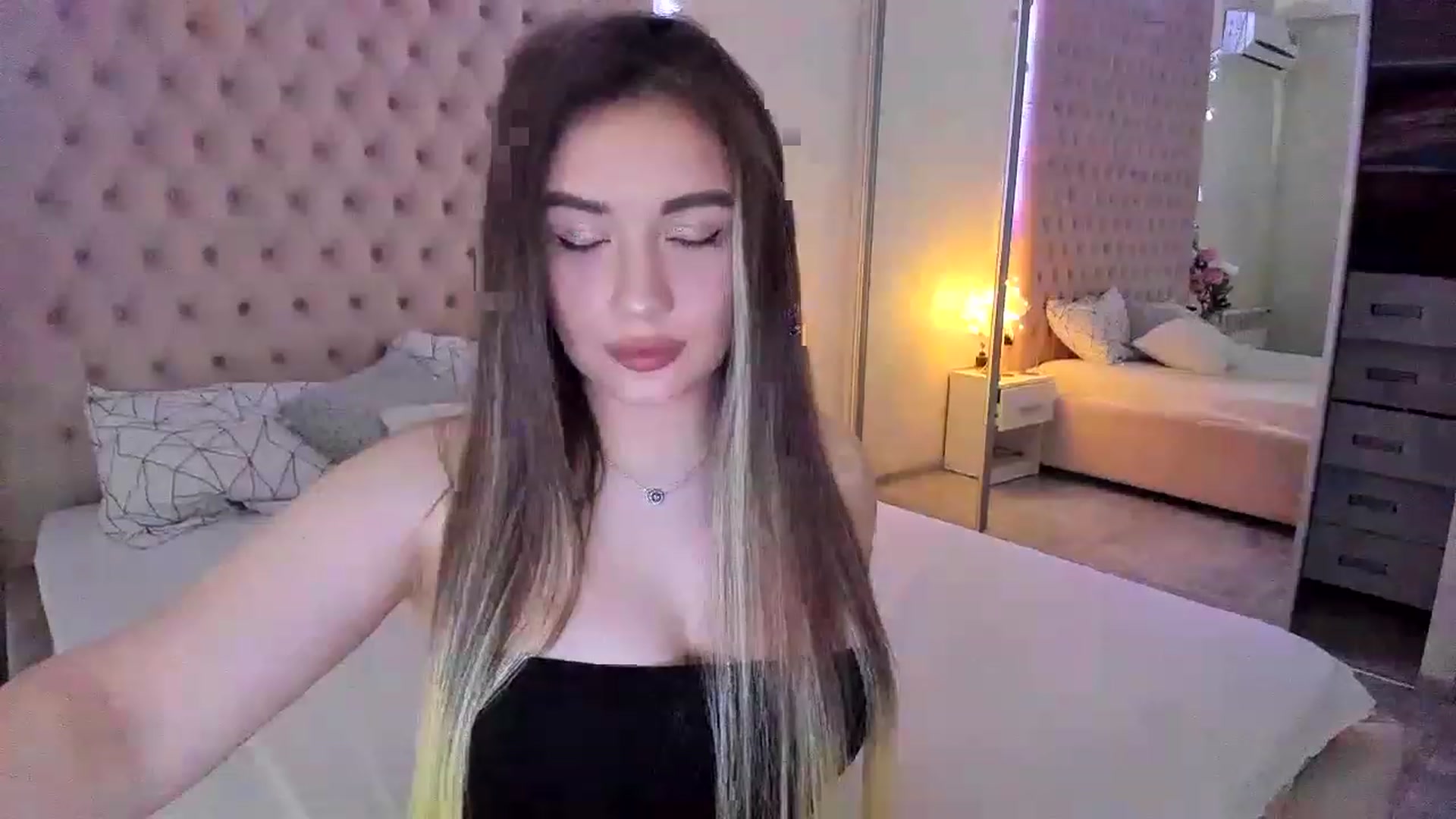 Gallery image thumbnail from babygirl____'s myfreecams stream on, 12/04/2022, 18:24 image 20 of 20
