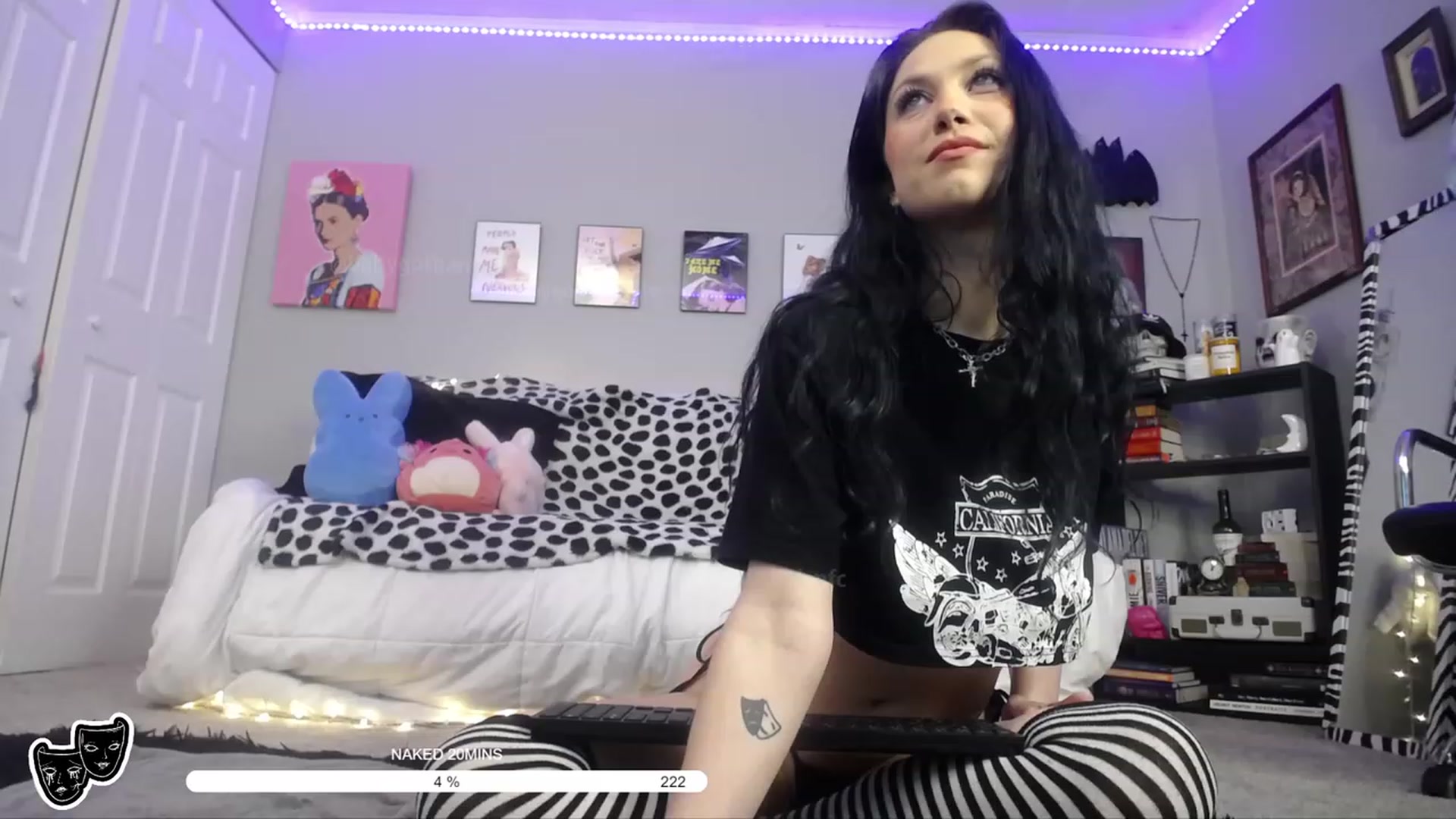 Gallery image thumbnail from babygothangel's myfreecams stream on, 01/31/2023, 11:27 image 13 of 20