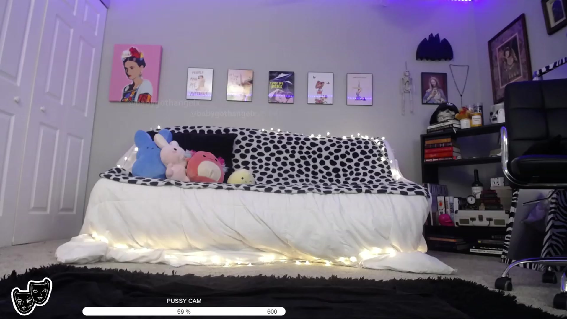 Gallery image thumbnail from babygothangel's myfreecams stream on, 02/06/2023, 11:45 image 18 of 20