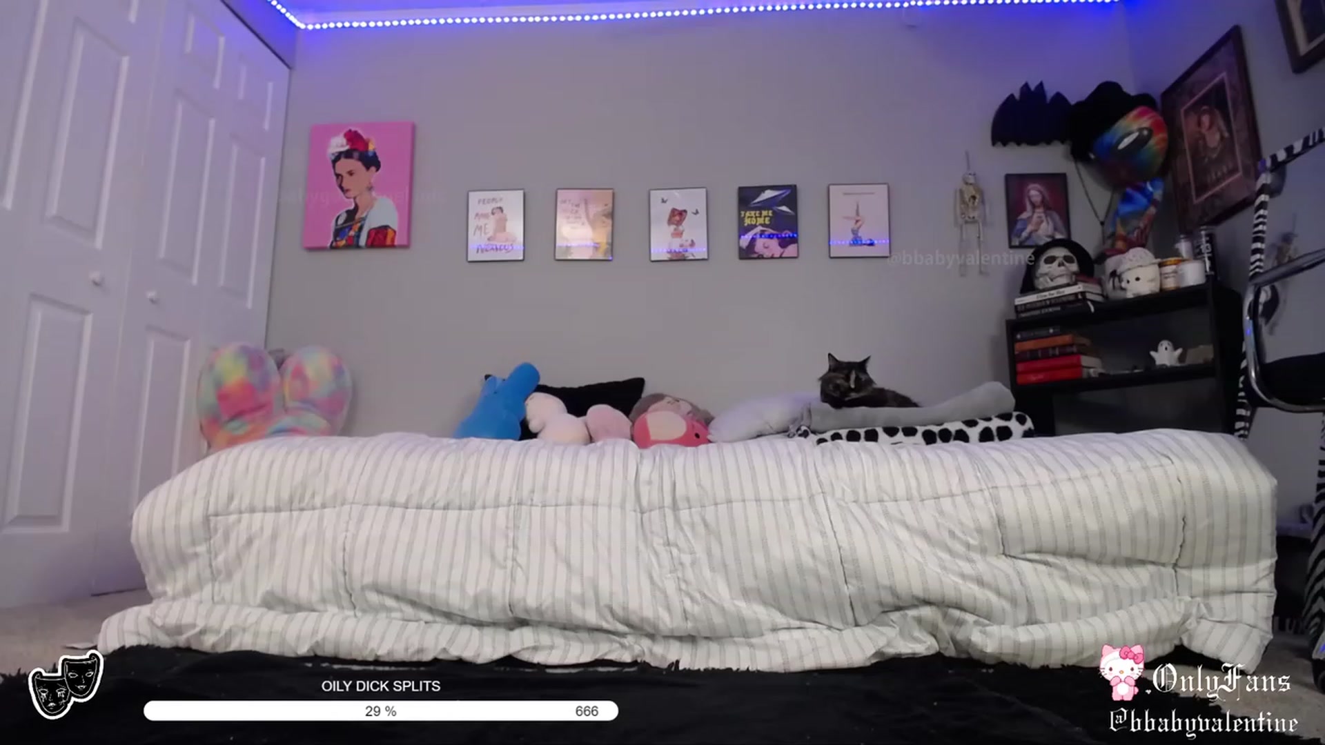 Gallery image thumbnail from babygothangel's myfreecams stream on, 03/15/2023, 08:44 image 18 of 20