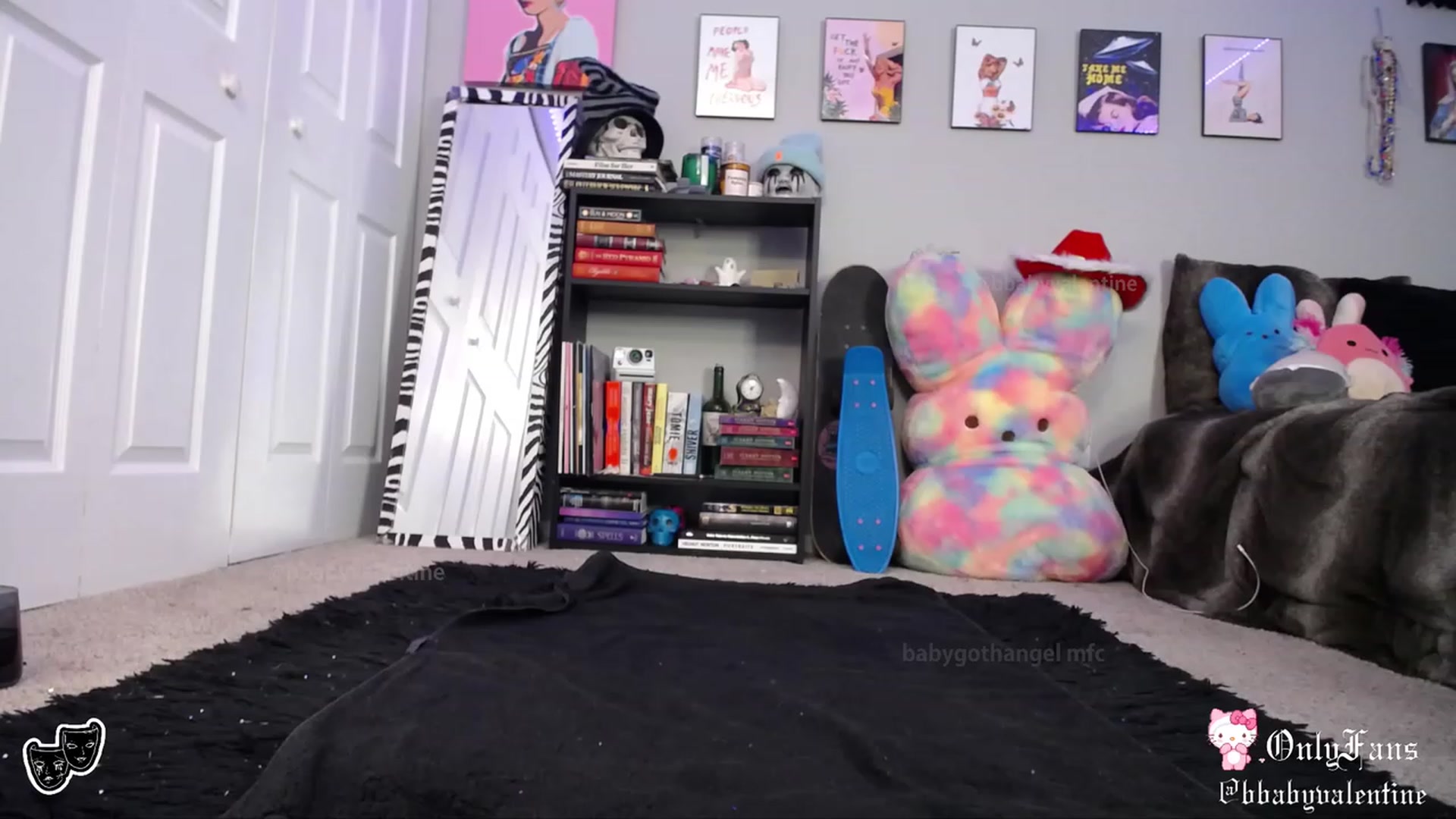 Gallery image thumbnail from babygothangel's myfreecams stream on, 08/25/2023, 09:33 image 4 of 20