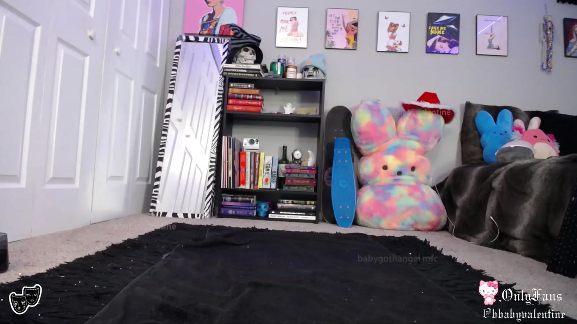 Gallery image thumbnail from babygothangel's myfreecams stream on, 08/25/2023, 09:33 image 10 of 20