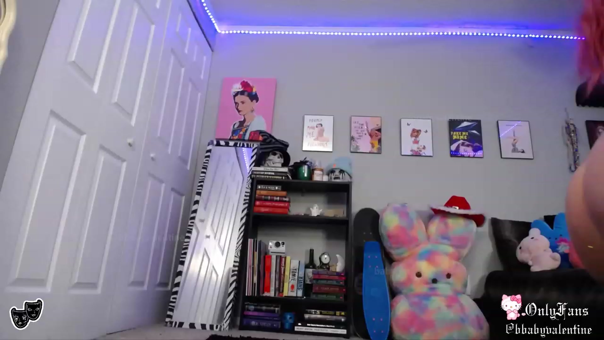 Gallery image thumbnail from babygothangel's myfreecams stream on, 08/27/2023, 10:38 image 12 of 20