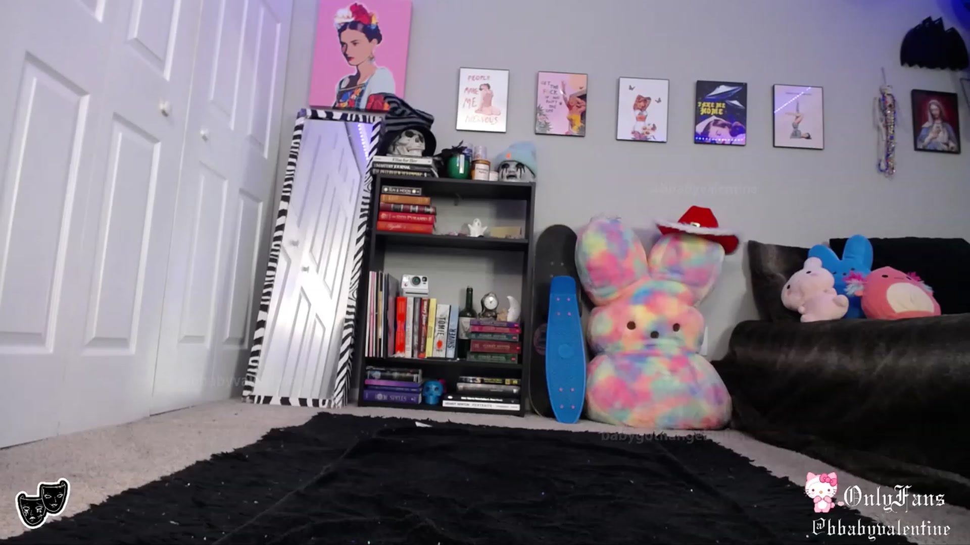 Gallery image thumbnail from babygothangel's myfreecams stream on, 08/27/2023, 10:38 image 2 of 20