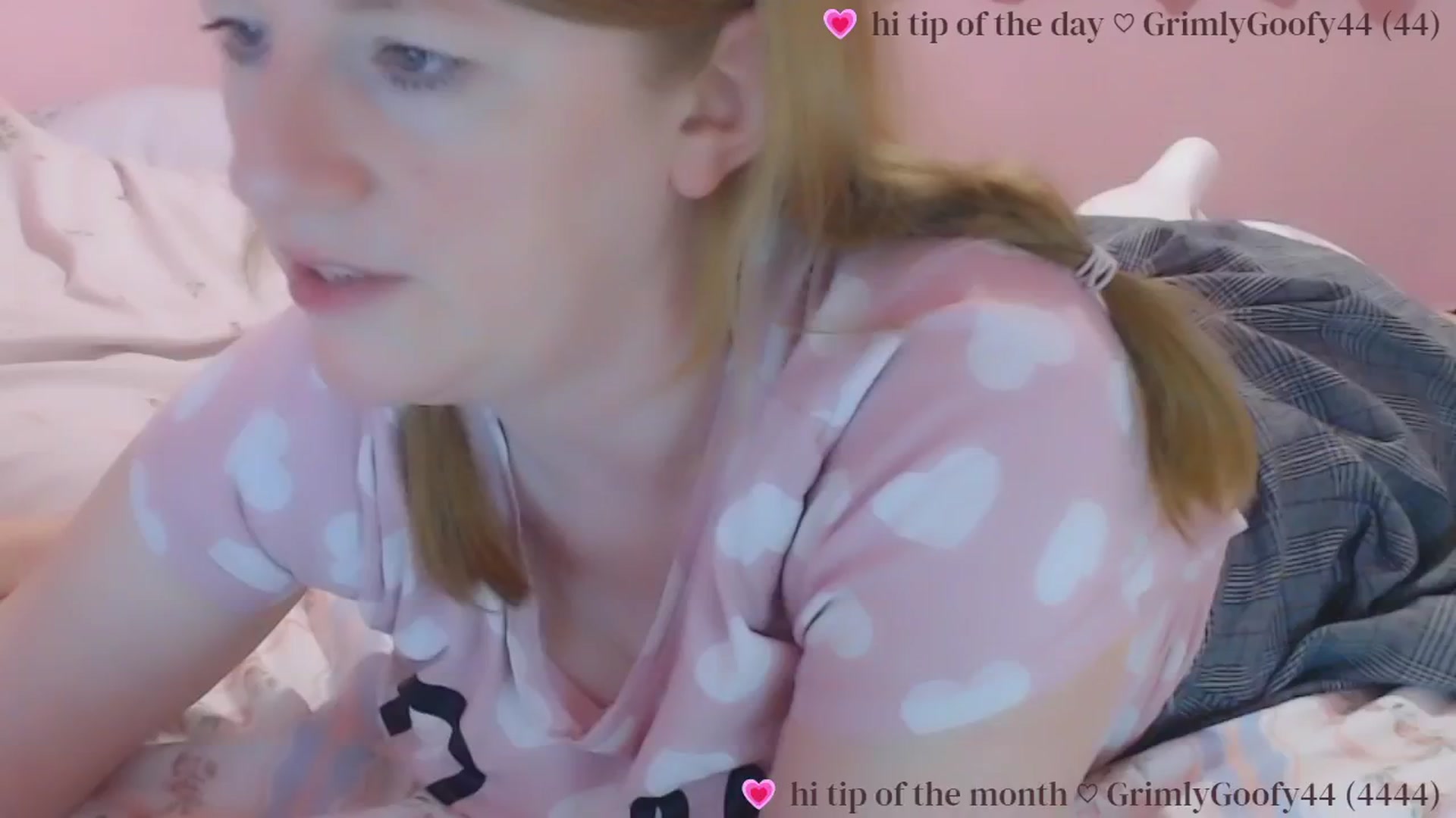 Gallery image thumbnail from babyimyours's myfreecams stream on, 03/26/2025, 22:01 image 6 of 20