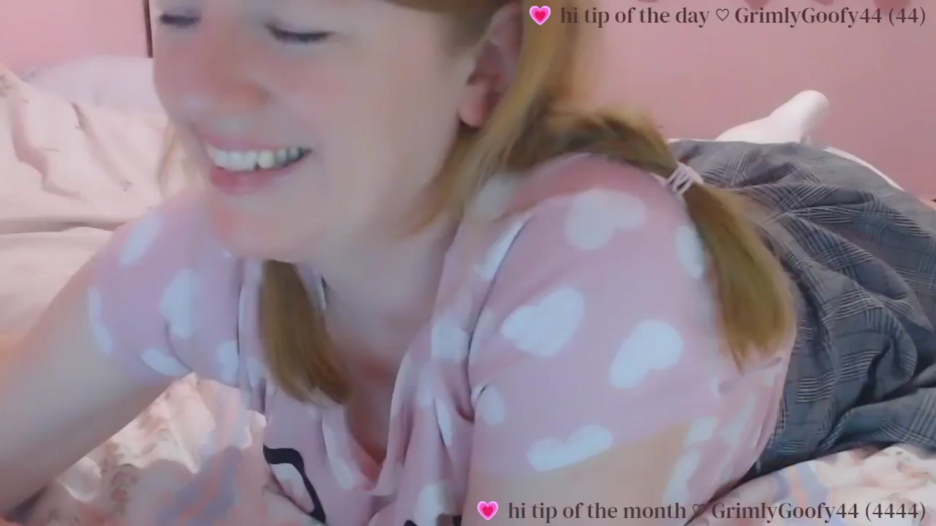 Gallery image thumbnail from babyimyours's myfreecams stream on, 03/26/2025, 22:01 image 7 of 20