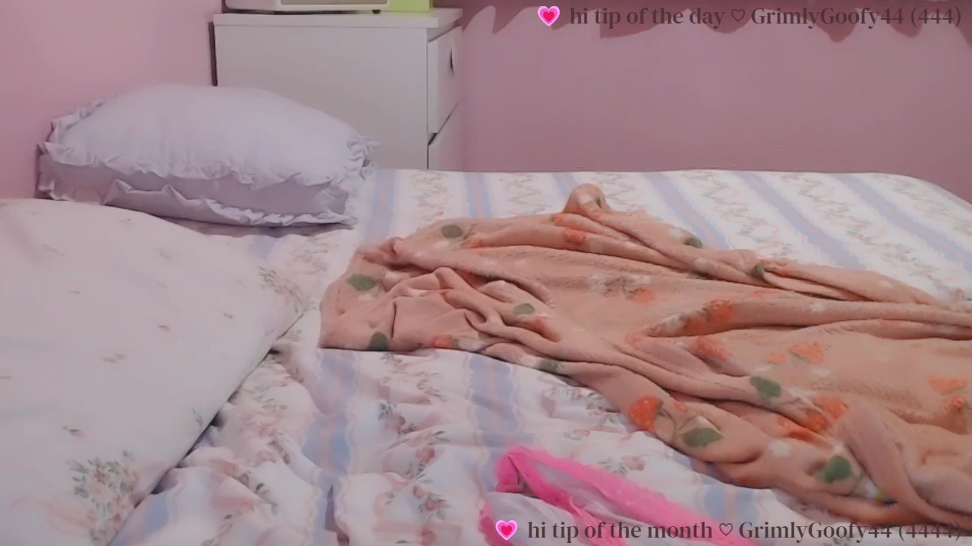 Gallery image thumbnail from babyimyours's myfreecams stream on, 03/26/2025, 23:36 image 2 of 20