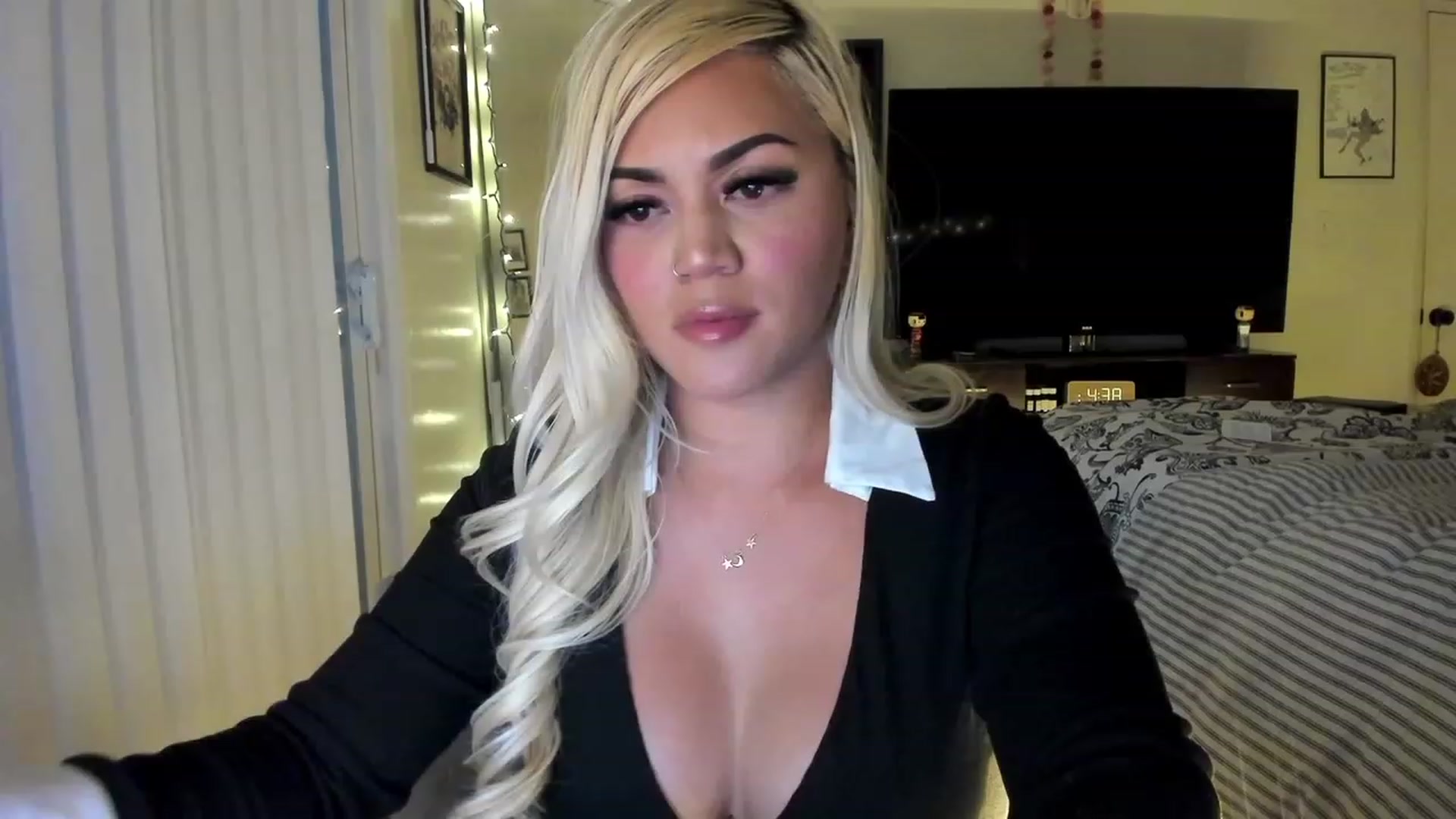 Gallery image thumbnail from babytoshi's myfreecams stream on, 12/01/2022, 01:00 image 3 of 20
