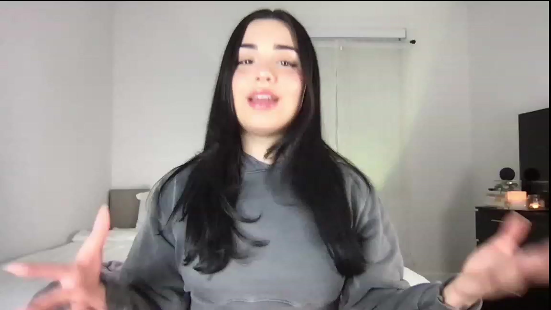 Gallery image thumbnail from babyxjulz's myfreecams stream on, 11/23/2022, 04:33 image 2 of 20