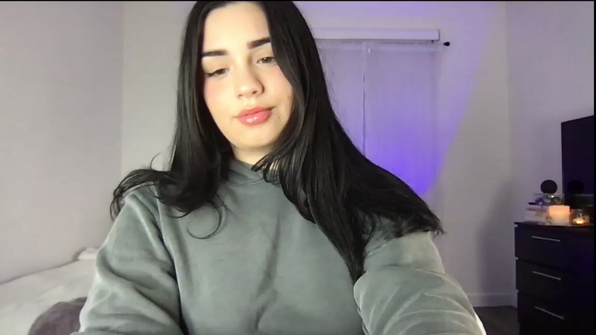 Gallery image thumbnail from babyxjulz's myfreecams stream on, 11/23/2022, 04:33 image 5 of 20