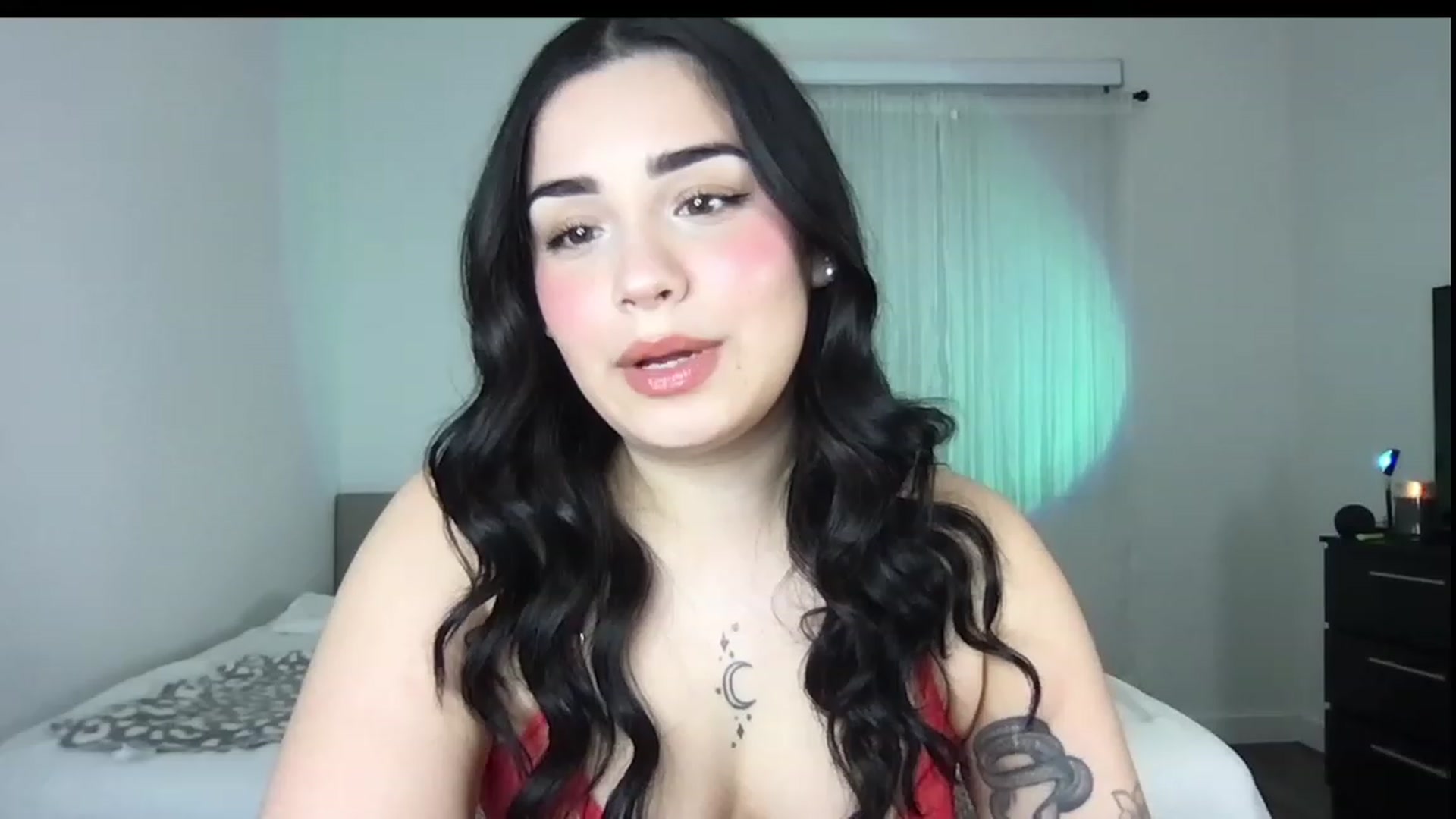 Gallery image thumbnail from babyxjulz's myfreecams stream on, 12/21/2022, 03:32 image 5 of 20