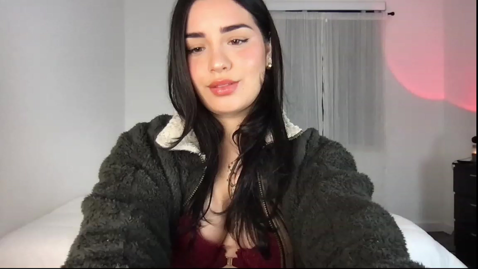 Gallery image thumbnail from babyxjulz's myfreecams stream on, 12/27/2022, 04:34 image 1 of 20