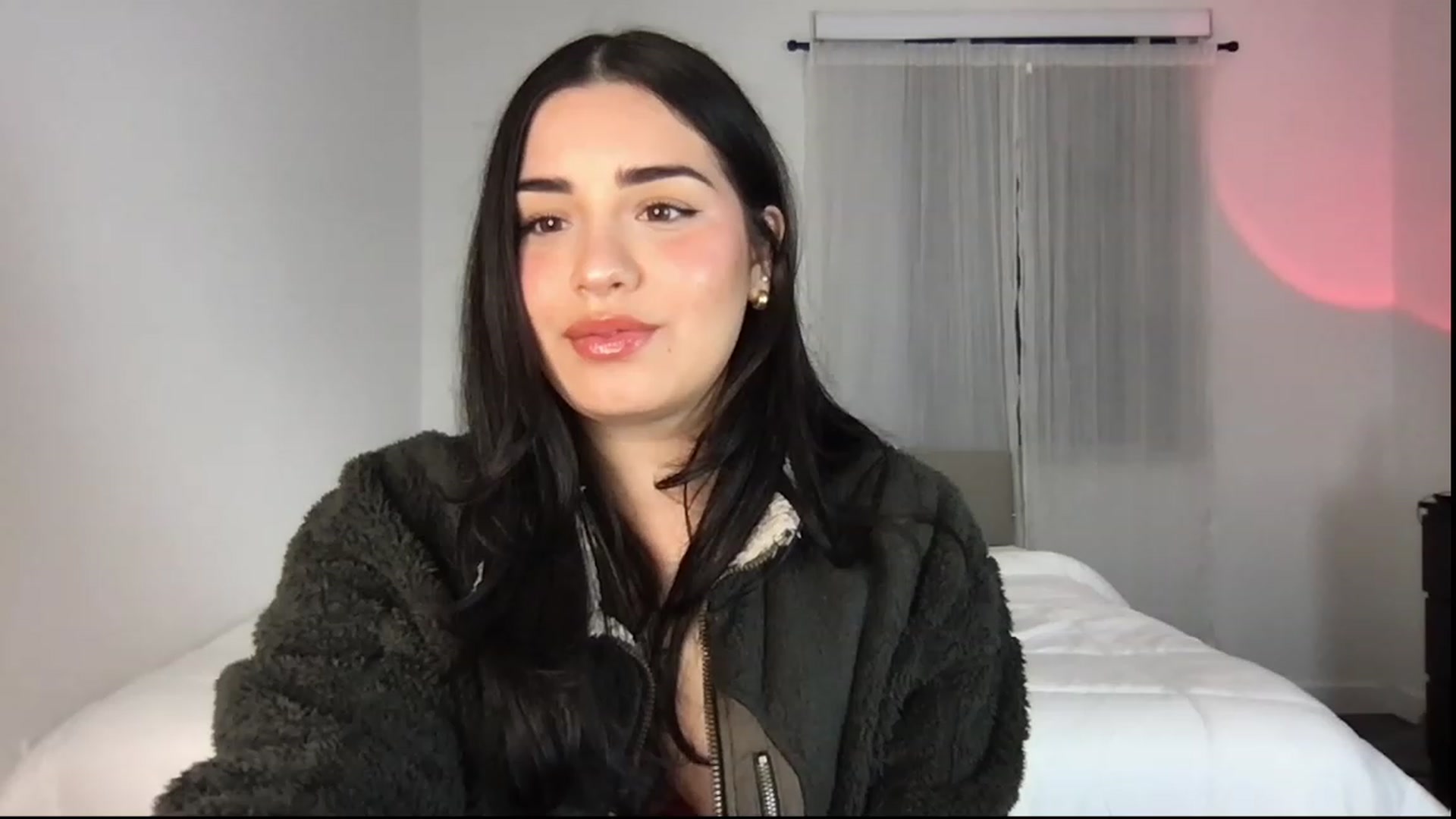 Gallery image thumbnail from babyxjulz's myfreecams stream on, 12/27/2022, 04:34 image 19 of 20