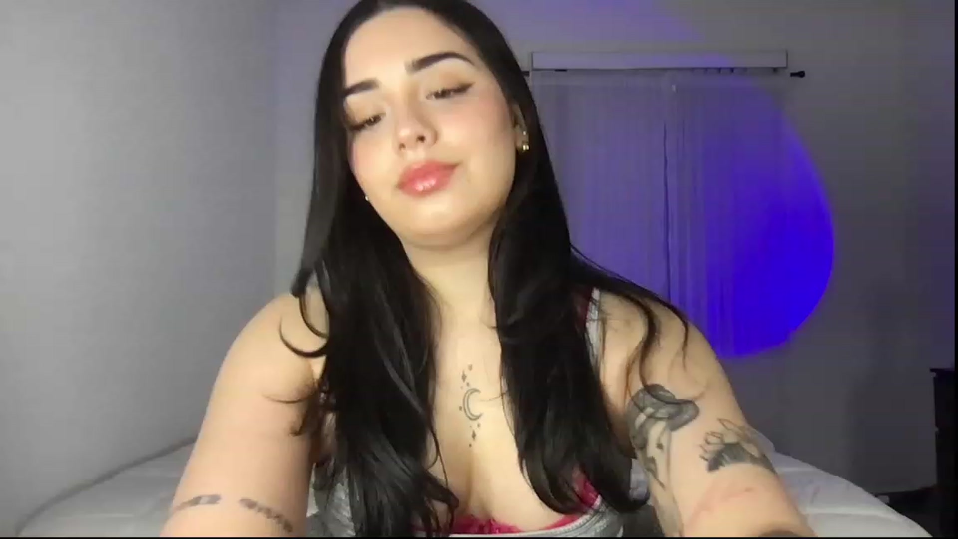 Gallery image thumbnail from babyxjulz's myfreecams stream on, 01/06/2023, 05:19 image 13 of 20