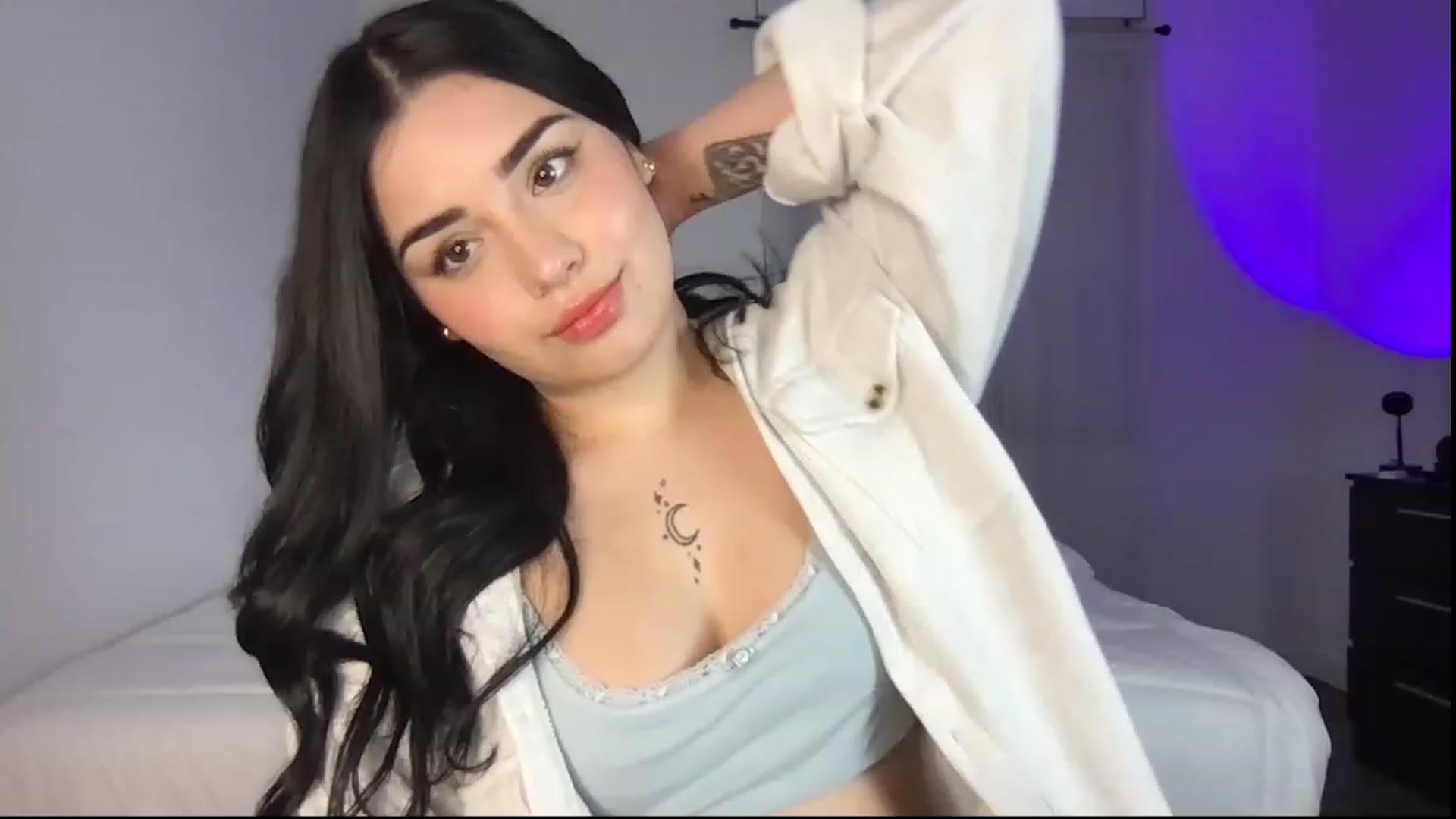 Gallery image thumbnail from babyxjulz's myfreecams stream on, 01/17/2023, 06:33 image 17 of 20