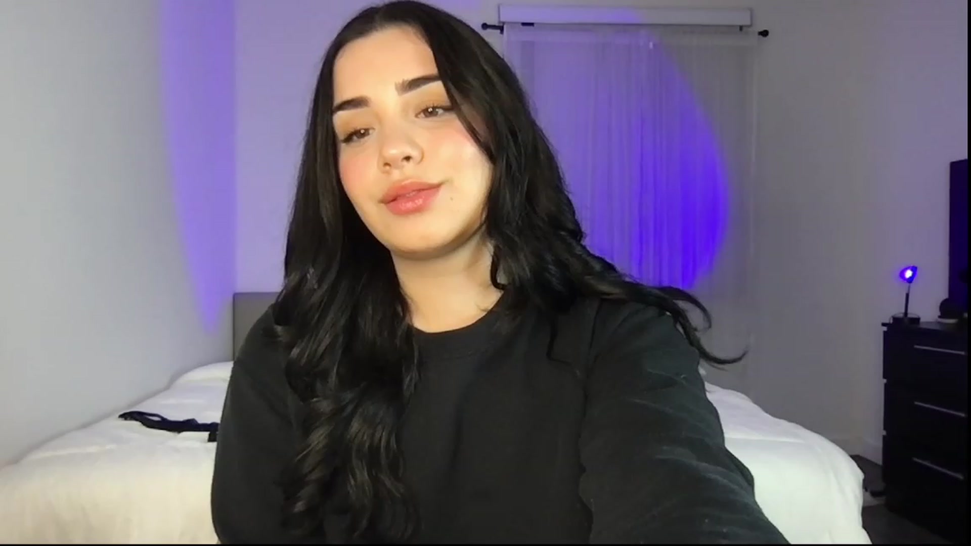 Gallery image thumbnail from babyxjulz's myfreecams stream on, 01/19/2023, 06:35 image 18 of 20