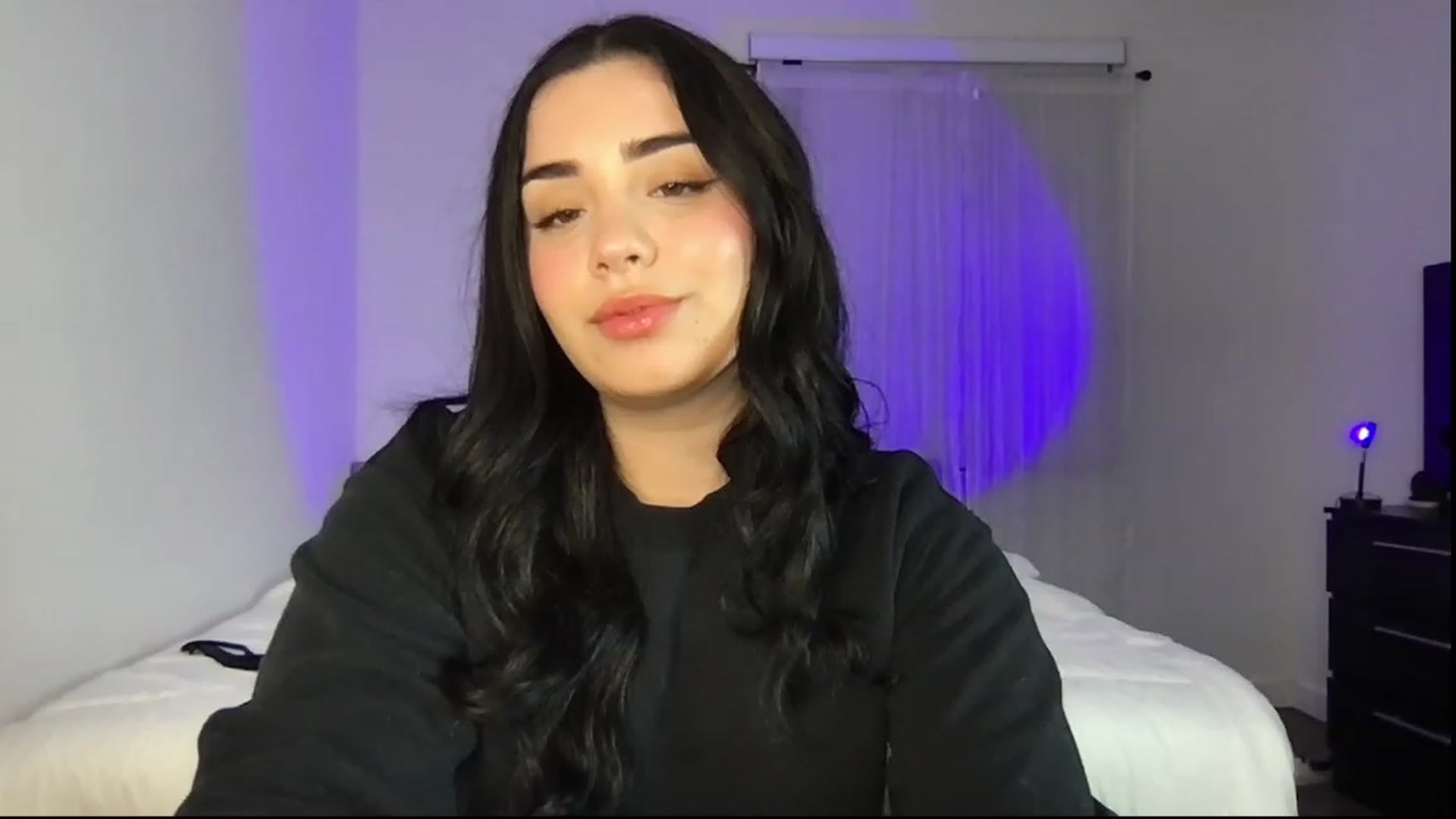 Gallery image thumbnail from babyxjulz's myfreecams stream on, 01/19/2023, 07:40 image 14 of 20