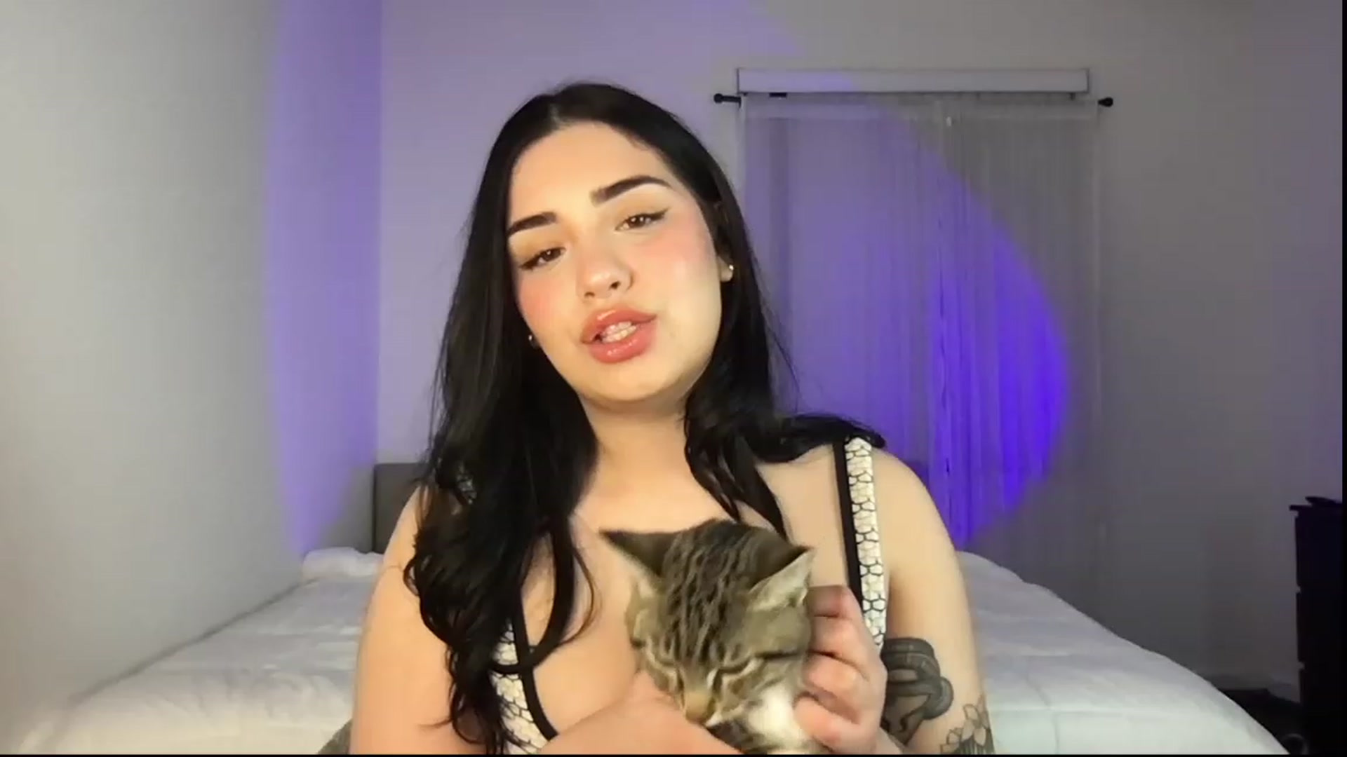 Gallery image thumbnail from babyxjulz's myfreecams stream on, 01/23/2023, 03:32 image 7 of 20
