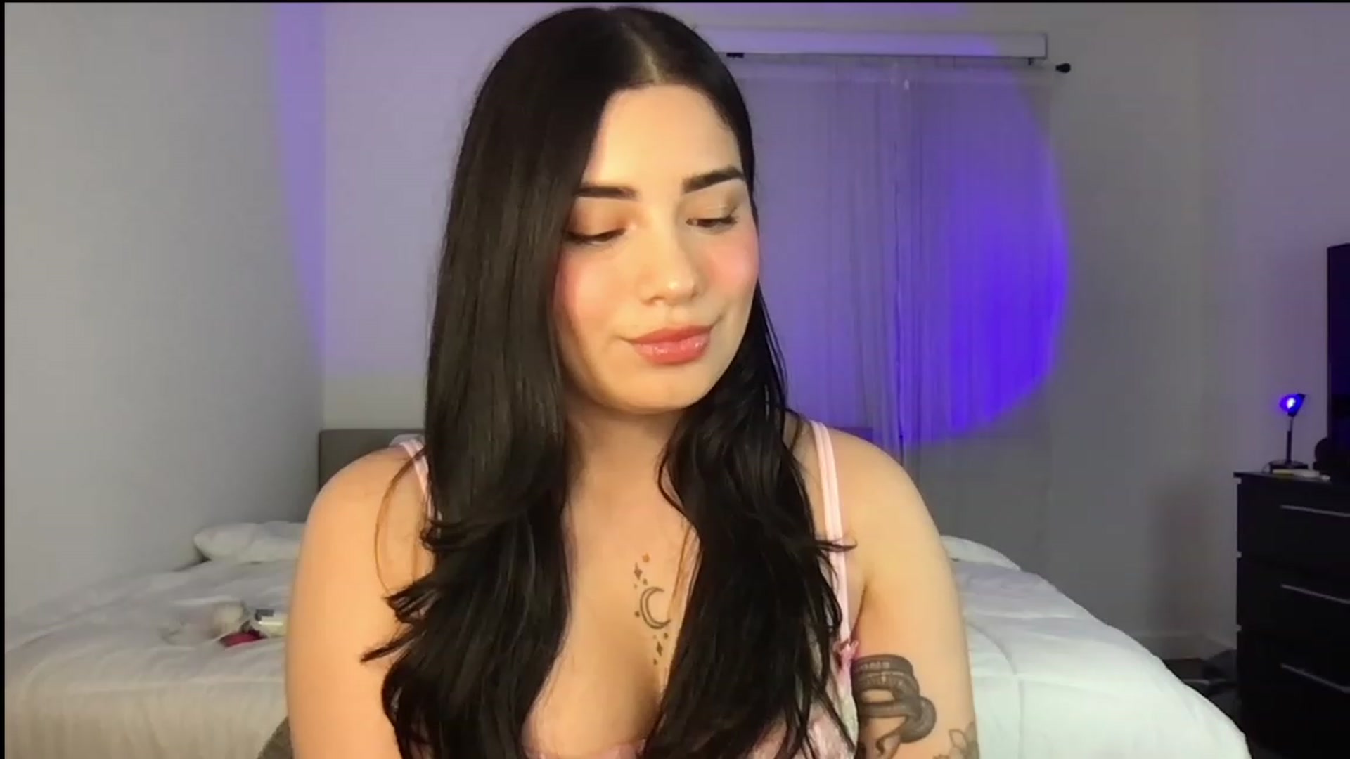 Gallery image thumbnail from babyxjulz's myfreecams stream on, 01/26/2023, 05:46 image 17 of 20