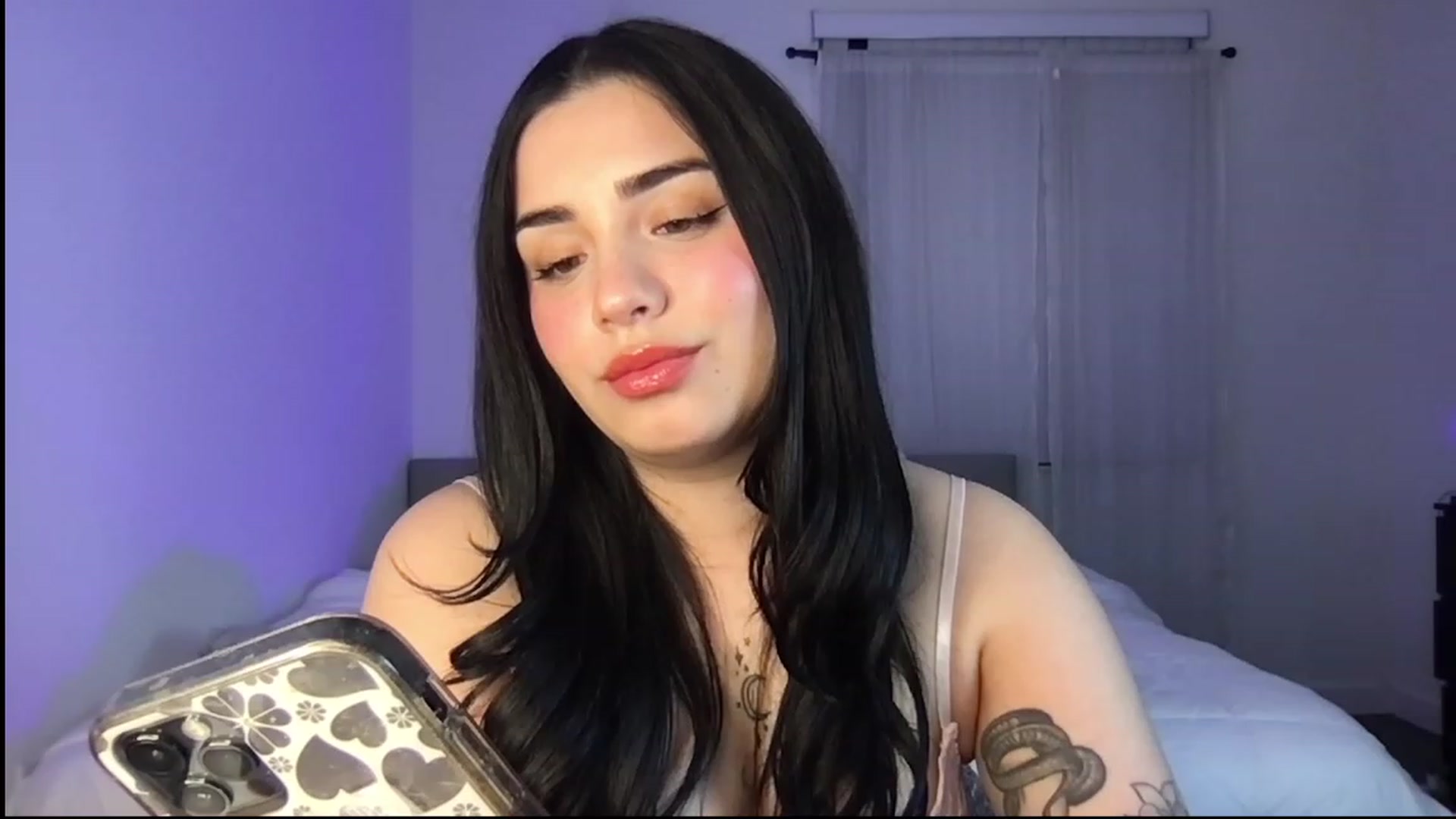 Gallery image thumbnail from babyxjulz's myfreecams stream on, 02/07/2023, 06:30 image 10 of 20