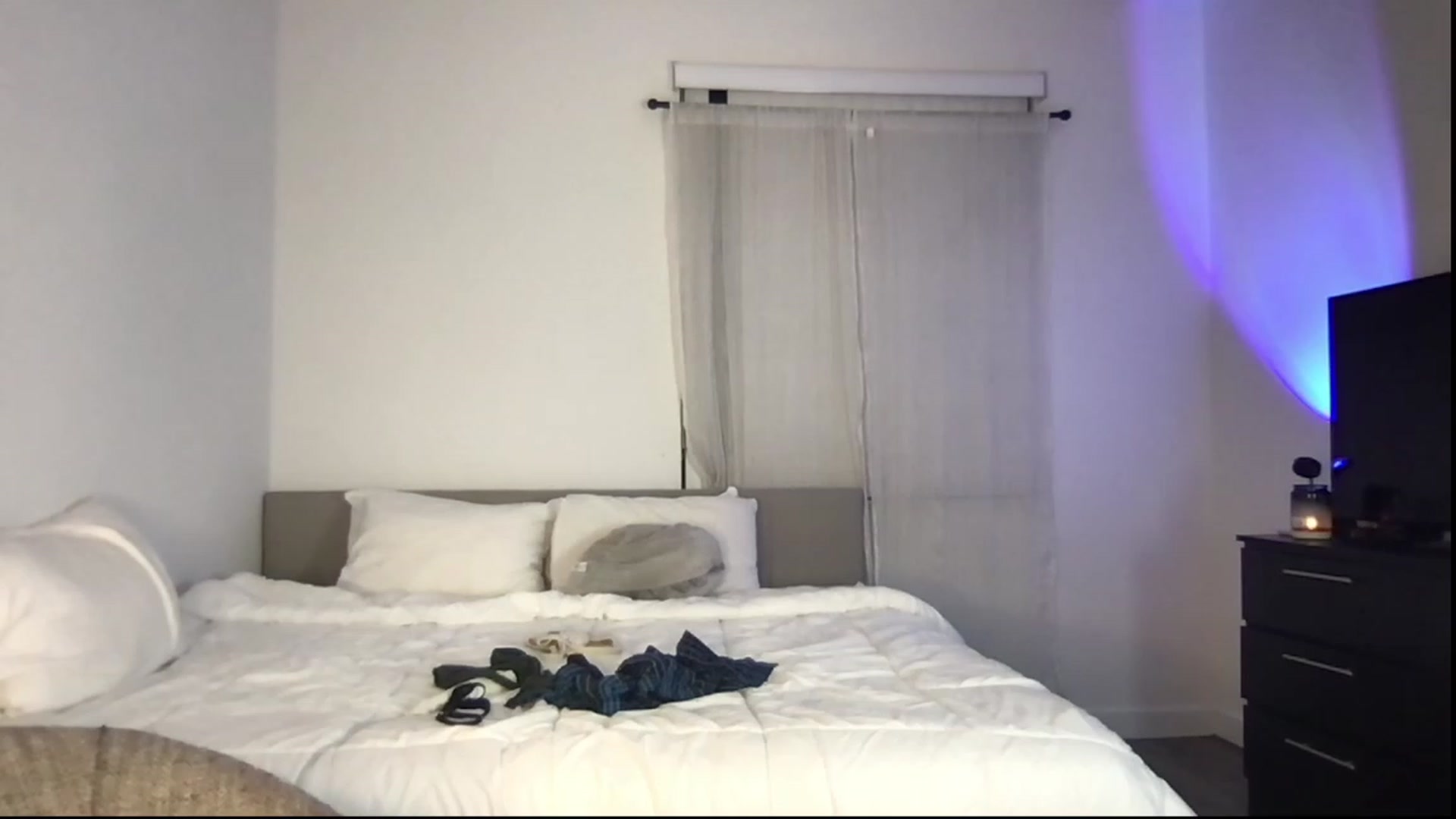 Gallery image thumbnail from babyxjulz's myfreecams stream on, 02/19/2023, 04:07 image 13 of 20