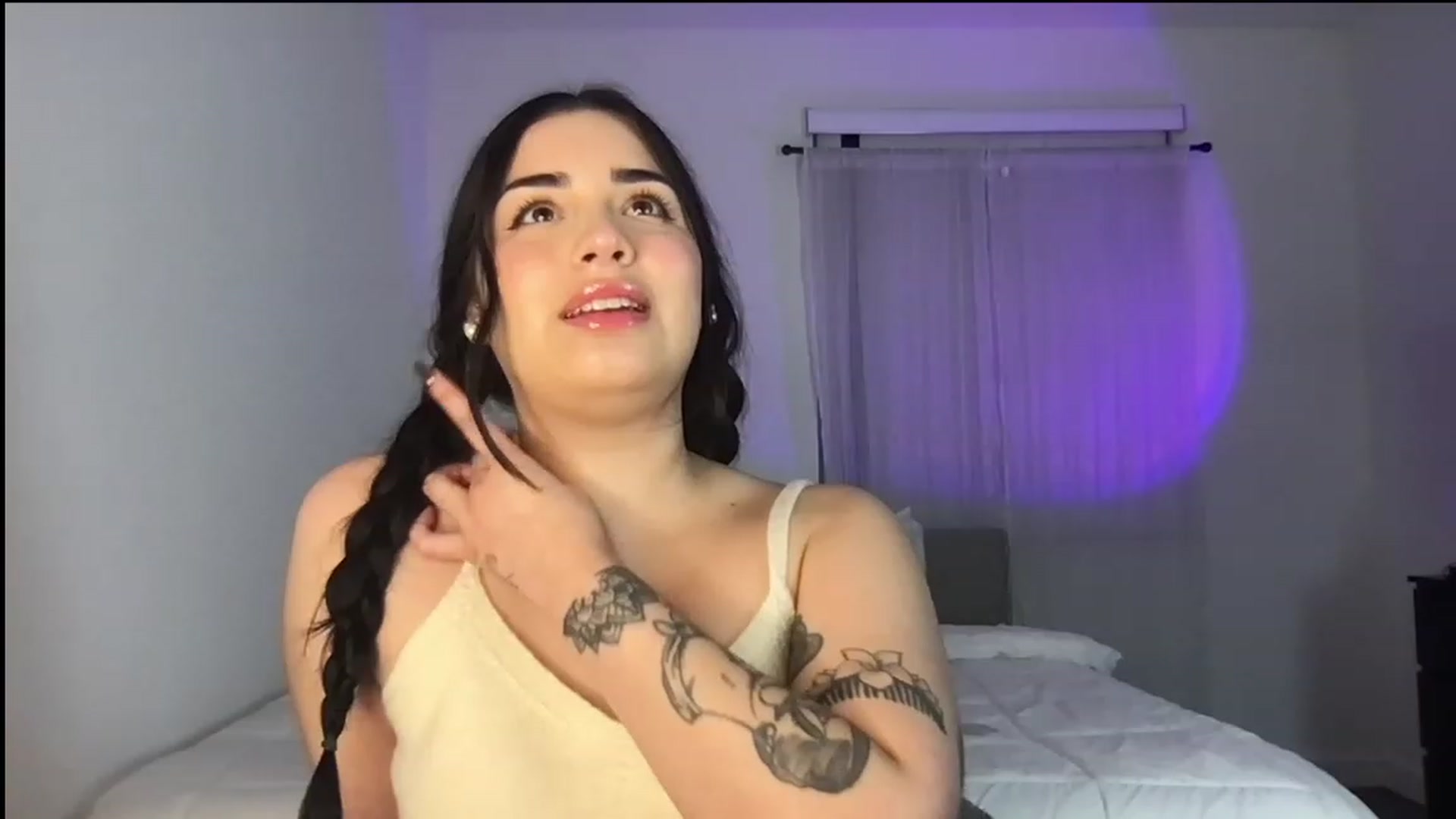 Gallery image thumbnail from babyxjulz's myfreecams stream on, 02/21/2023, 05:57 image 6 of 20