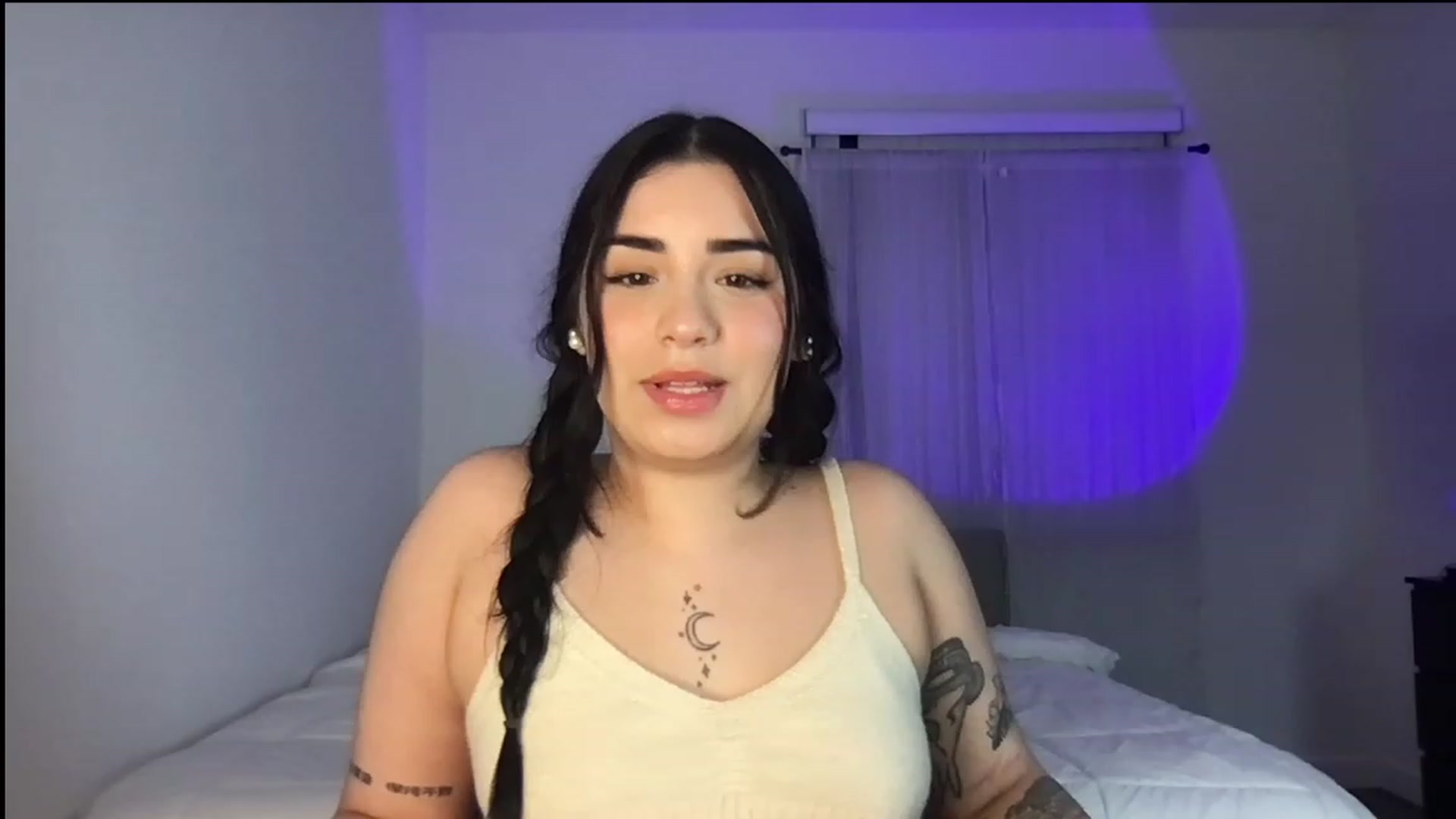 Gallery image thumbnail from babyxjulz's myfreecams stream on, 02/21/2023, 05:57 image 3 of 20