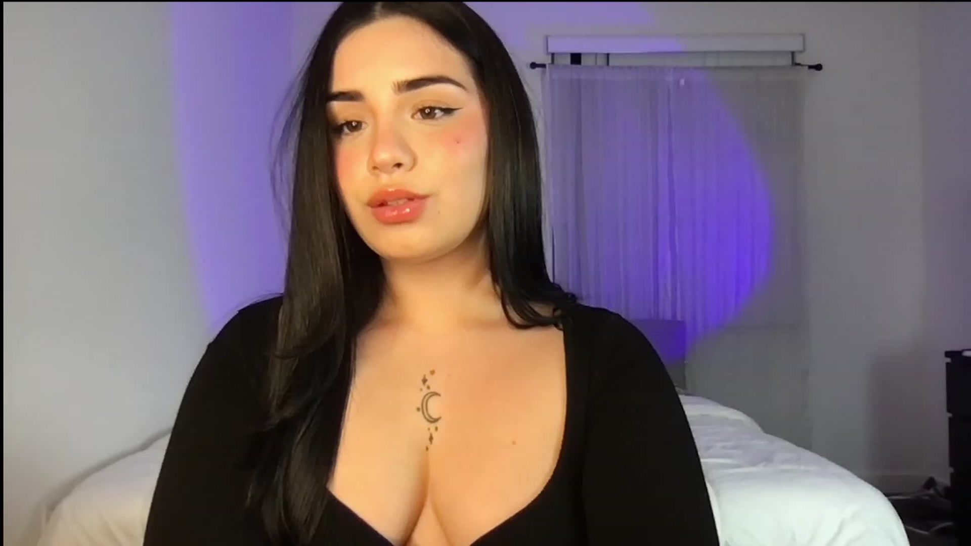Gallery image thumbnail from babyxjulz's myfreecams stream on, 03/07/2023, 05:07 image 8 of 20