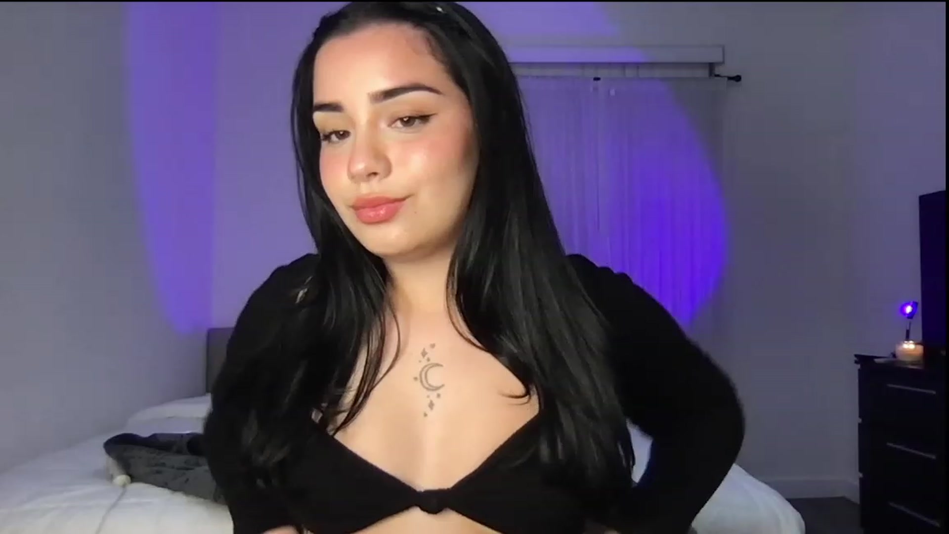 Gallery image thumbnail from babyxjulz's myfreecams stream on, 03/20/2023, 06:04 image 12 of 20