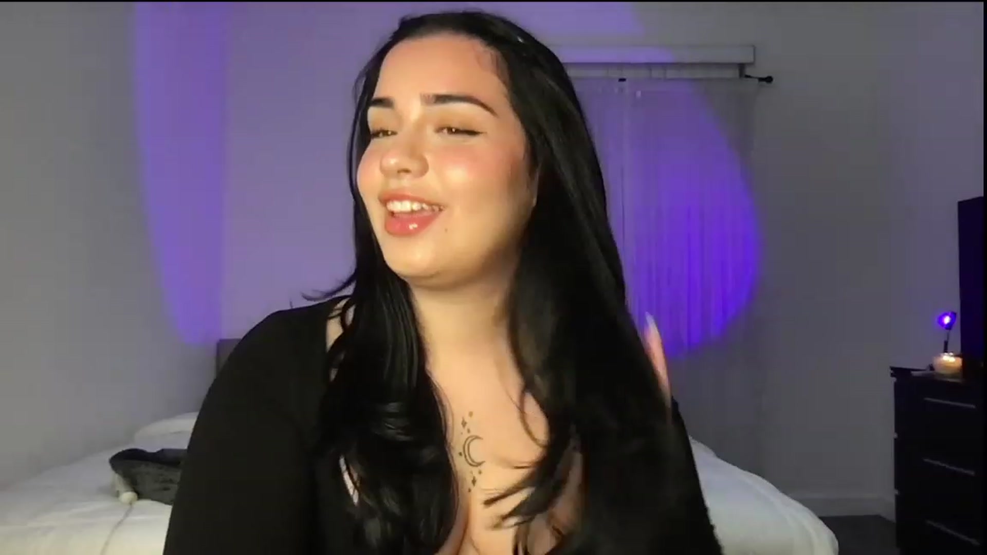 Gallery image thumbnail from babyxjulz's myfreecams stream on, 03/20/2023, 06:04 image 18 of 20