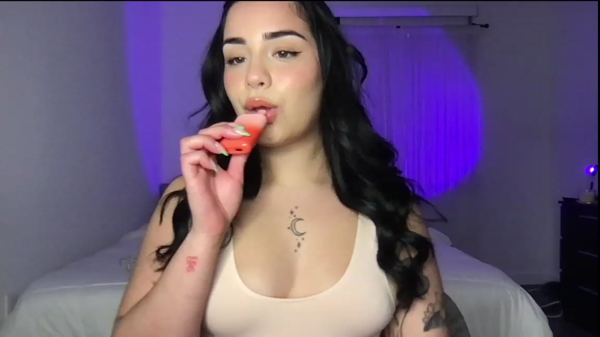 Gallery image thumbnail from babyxjulz's myfreecams stream on, 03/21/2023, 03:47 image 6 of 20