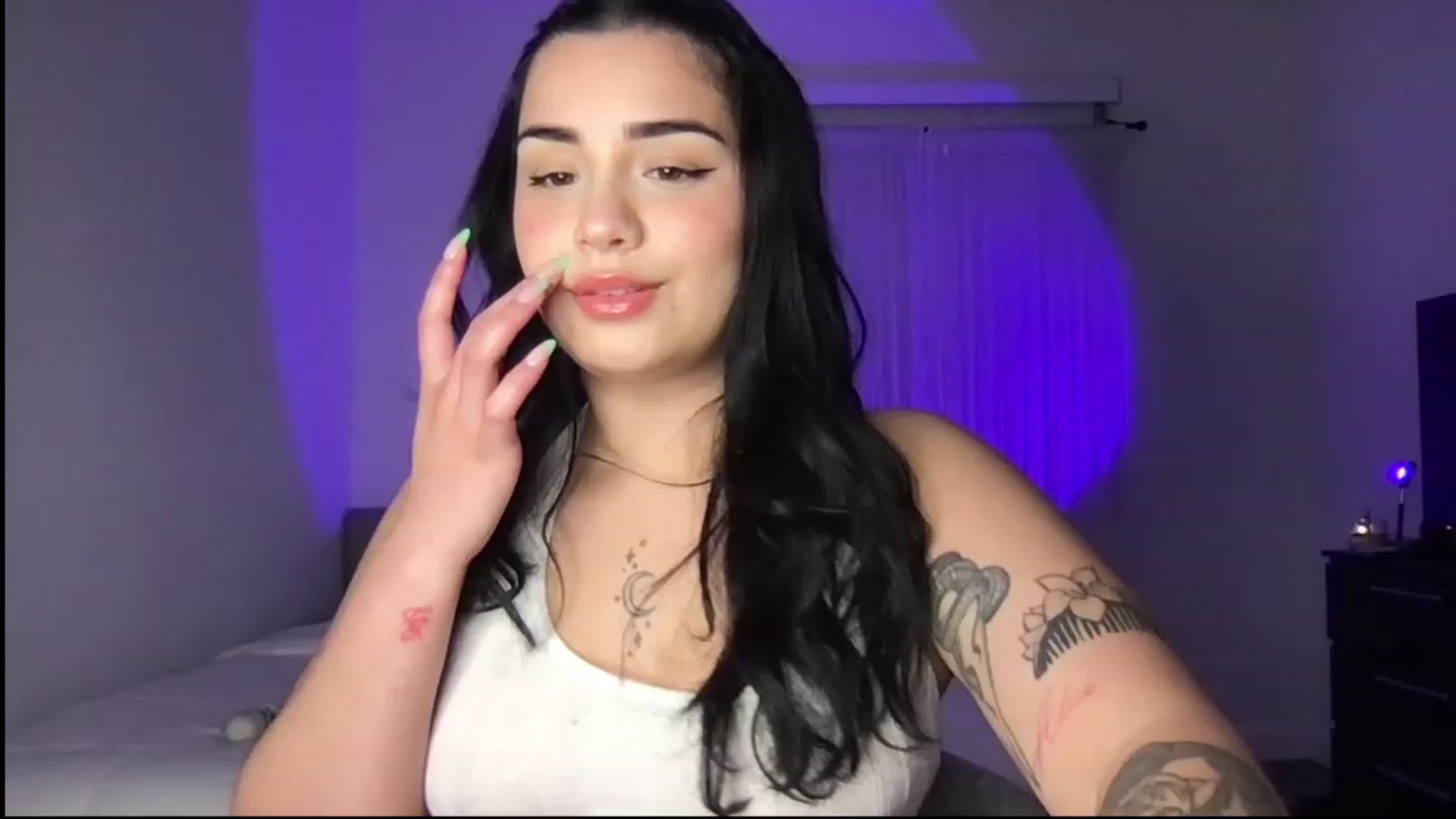 Gallery image thumbnail from babyxjulz's myfreecams stream on, 03/24/2023, 03:58 image 11 of 20