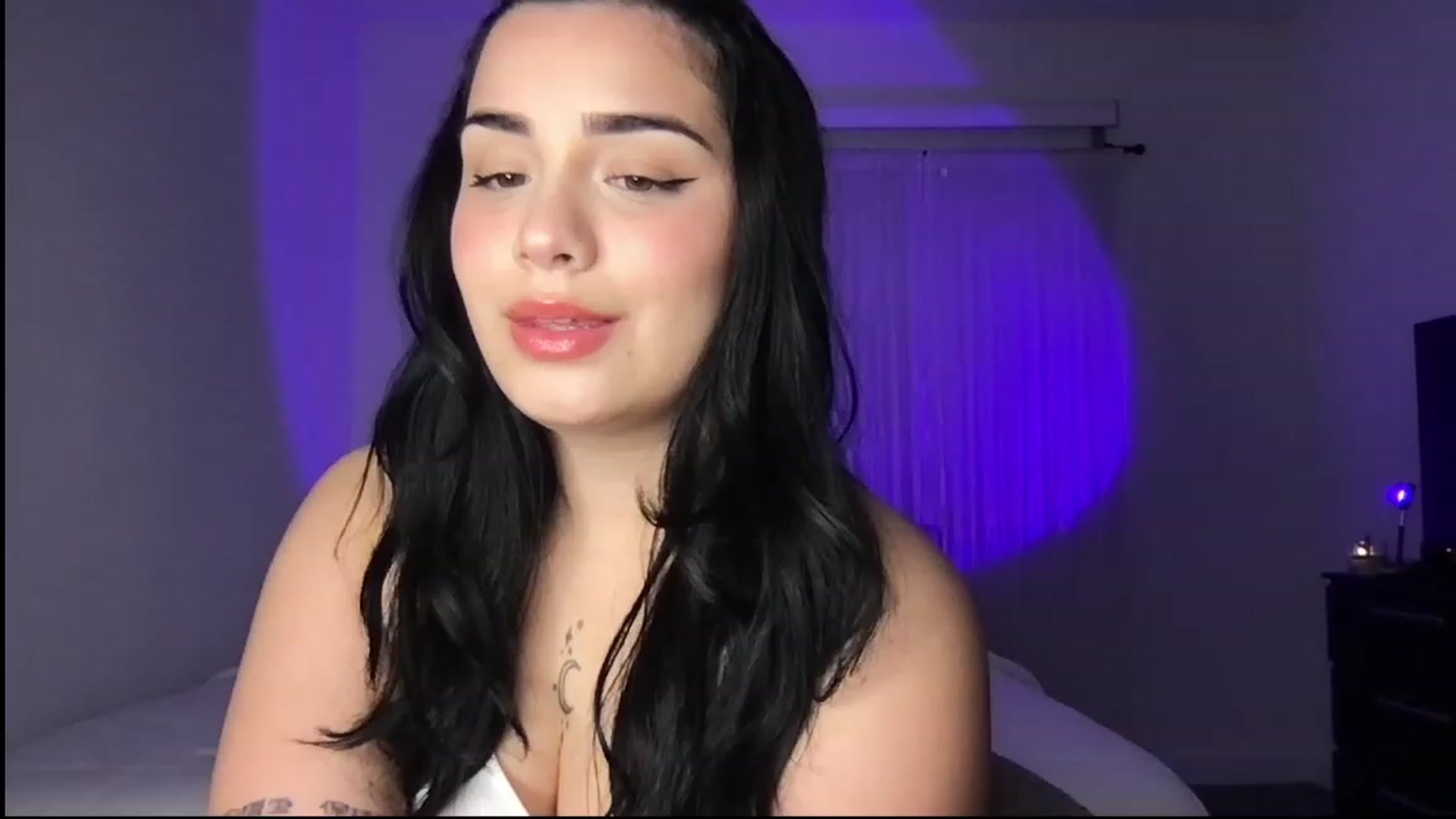 Gallery image thumbnail from babyxjulz's myfreecams stream on, 03/24/2023, 03:58 image 3 of 20