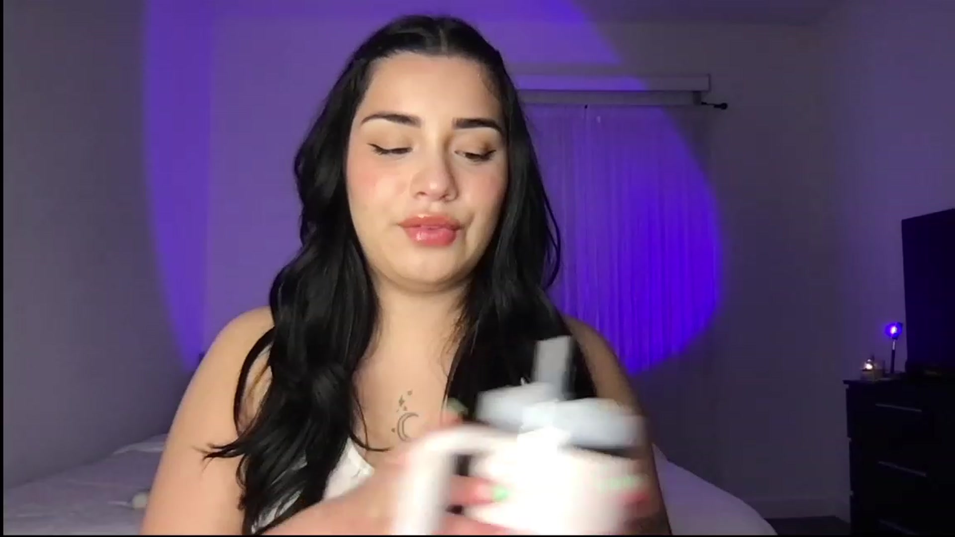 Gallery image thumbnail from babyxjulz's myfreecams stream on, 03/24/2023, 04:44 image 17 of 20