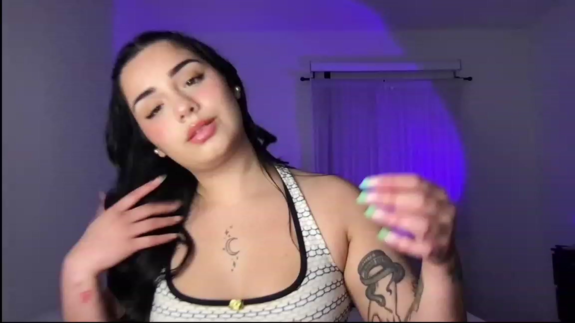 Gallery image thumbnail from babyxjulz's myfreecams stream on, 03/25/2023, 02:23 image 4 of 20
