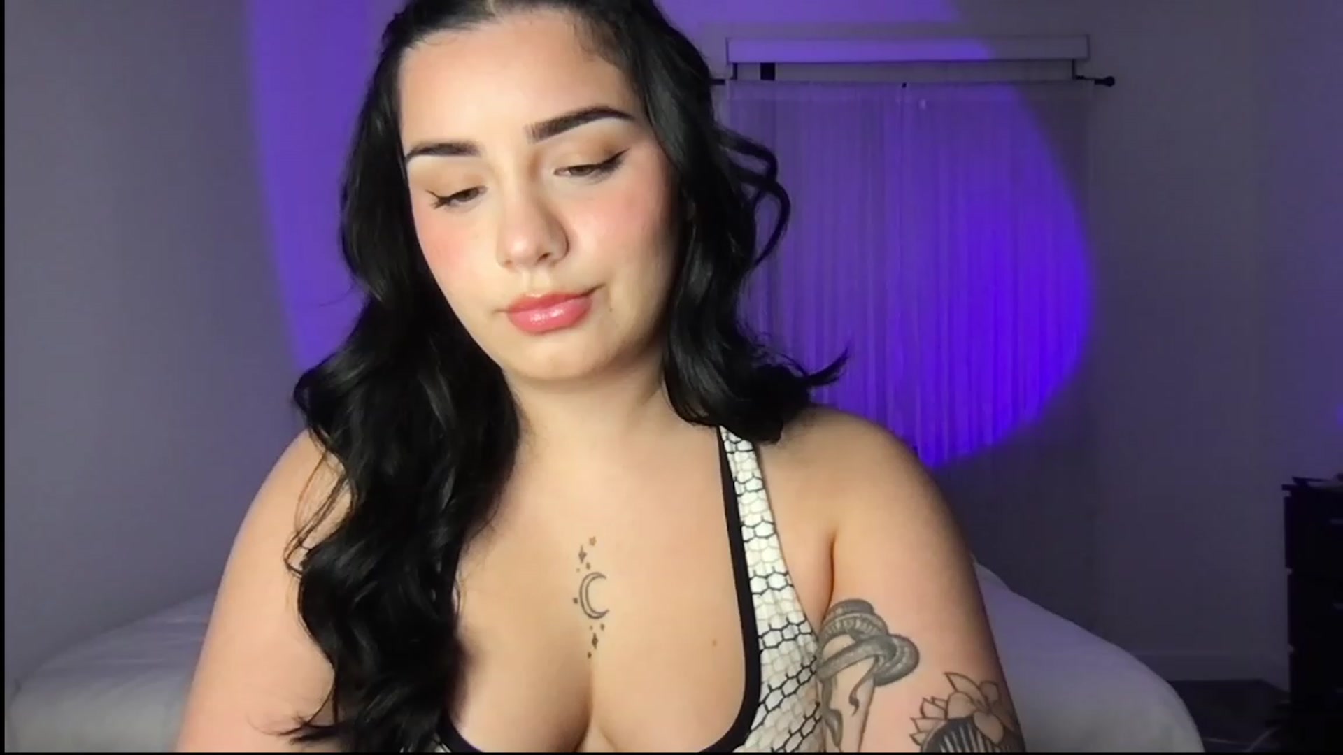 Gallery image thumbnail from babyxjulz's myfreecams stream on, 03/25/2023, 02:23 image 9 of 20