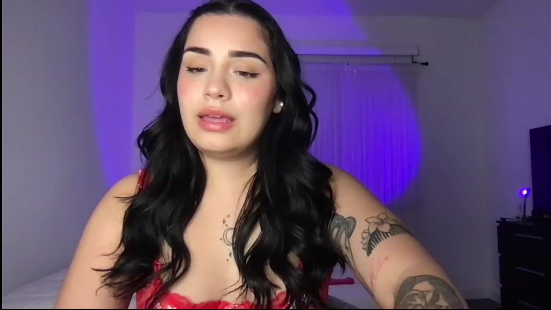 Gallery image thumbnail from babyxjulz's myfreecams stream on, 03/25/2023, 03:37 image 14 of 20