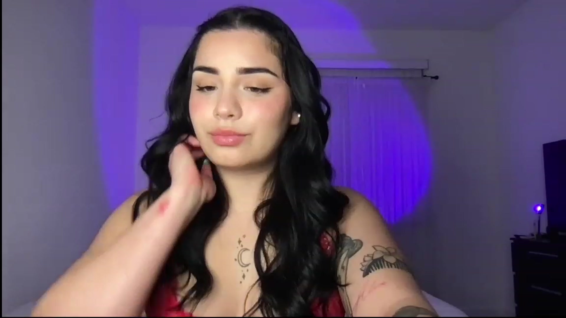 Gallery image thumbnail from babyxjulz's myfreecams stream on, 03/25/2023, 03:37 image 18 of 20