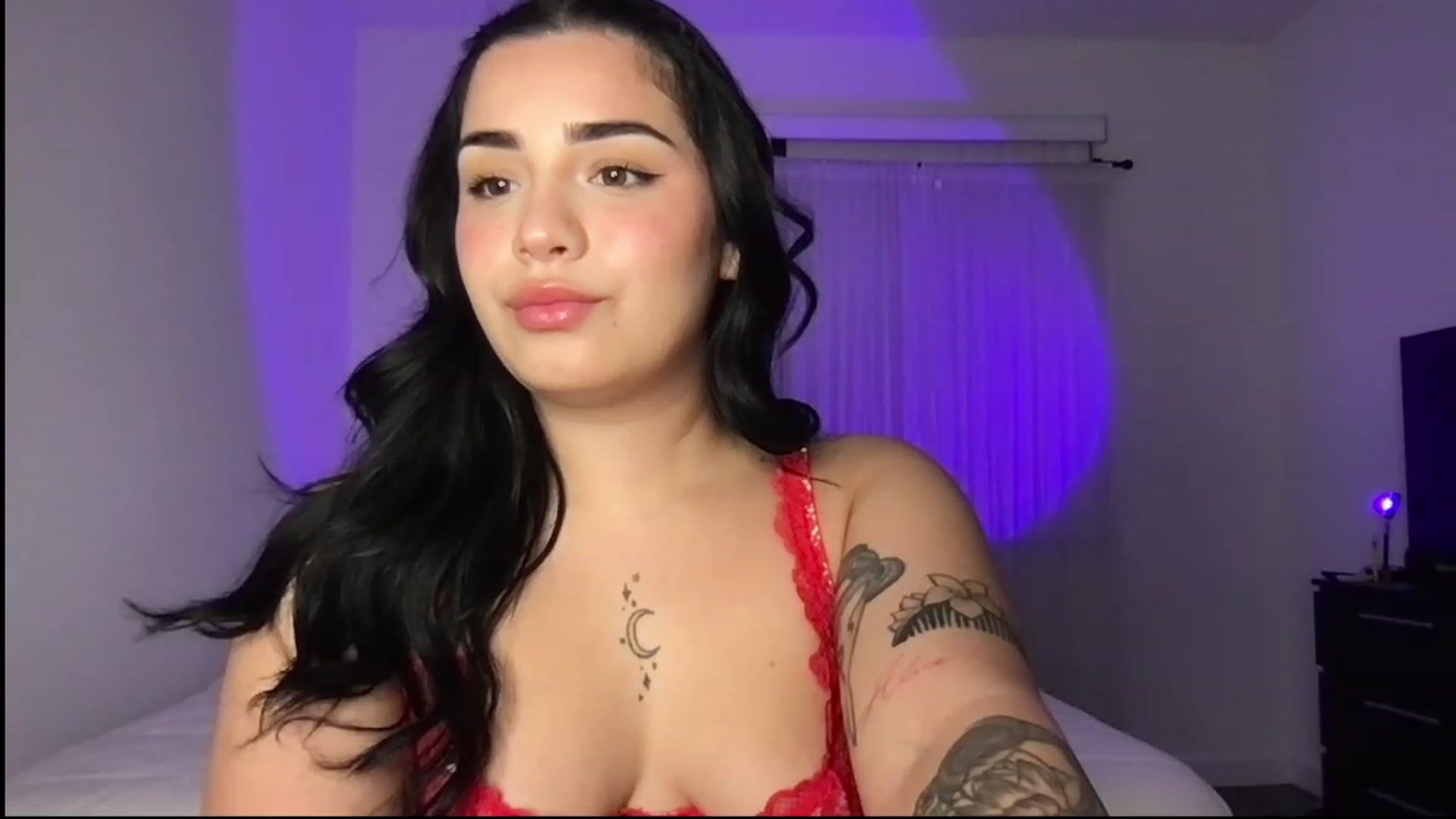 Gallery image thumbnail from babyxjulz's myfreecams stream on, 03/25/2023, 03:37 image 13 of 20