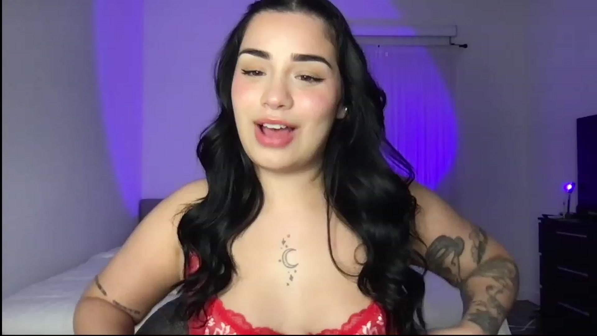 Gallery image thumbnail from babyxjulz's myfreecams stream on, 03/25/2023, 03:37 image 3 of 20