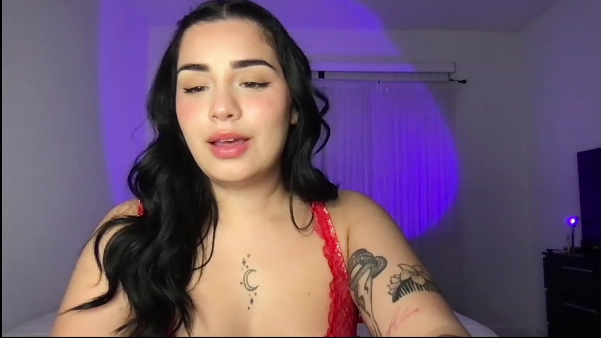 Gallery image thumbnail from babyxjulz's myfreecams stream on, 03/25/2023, 03:37 image 17 of 20