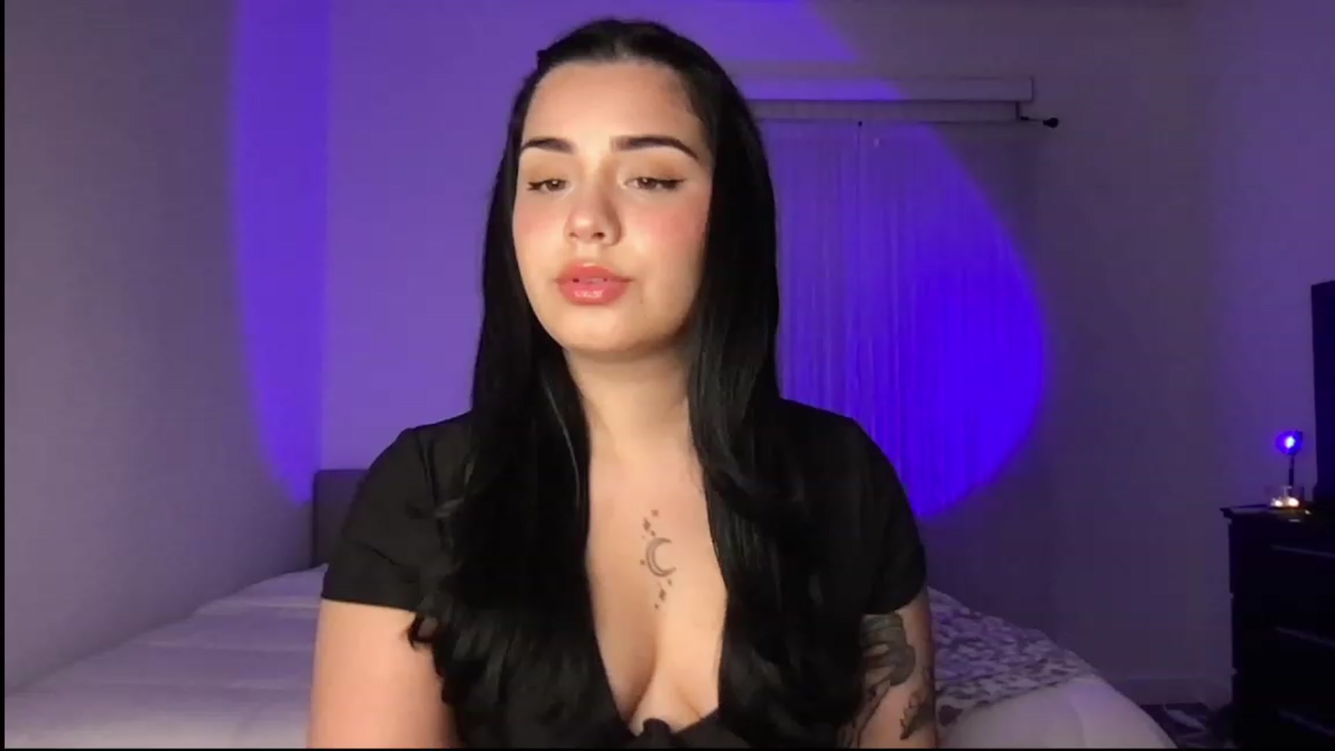 Gallery image thumbnail from babyxjulz's myfreecams stream on, 03/28/2023, 03:38 image 4 of 20