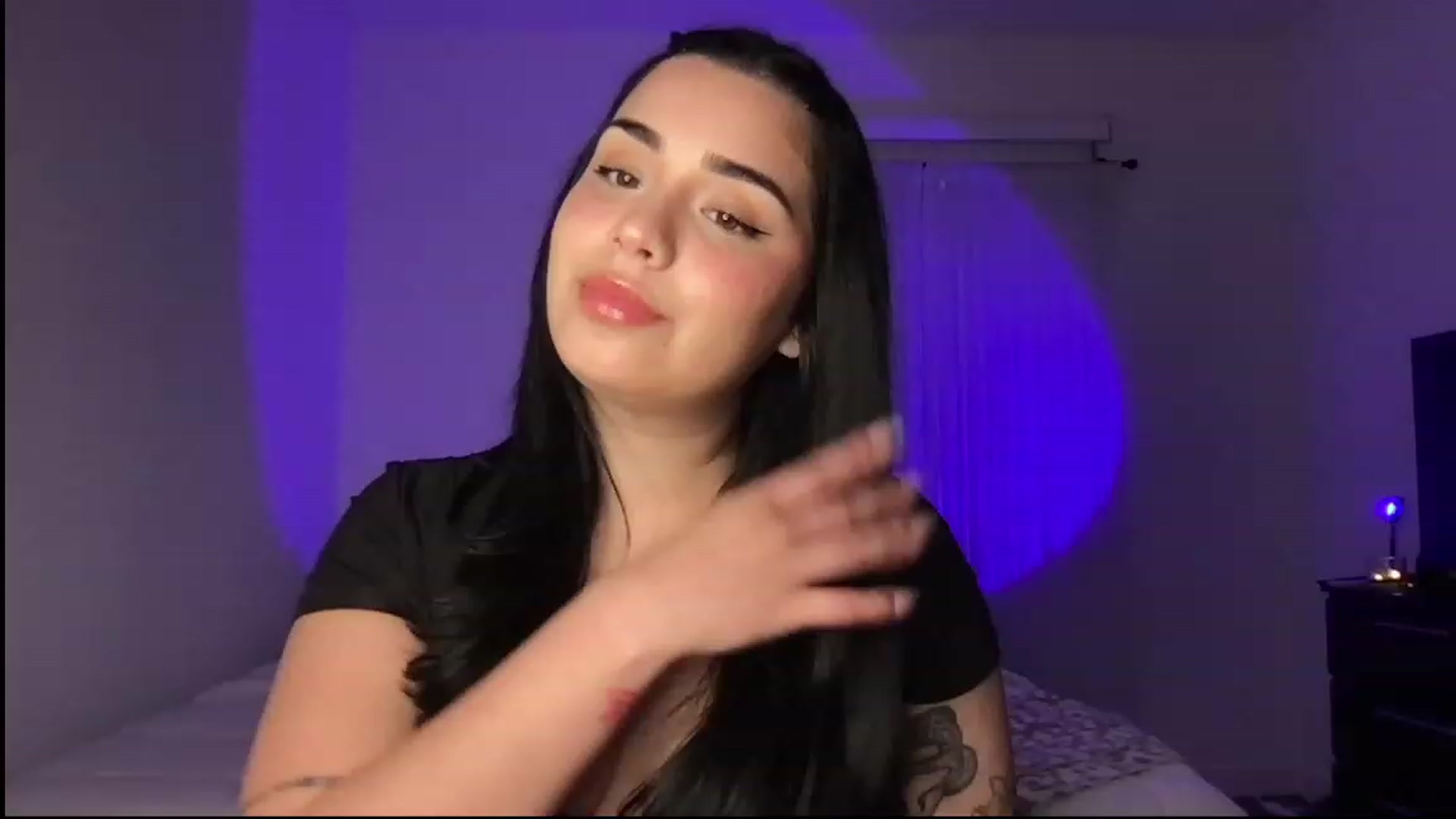 Gallery image thumbnail from babyxjulz's myfreecams stream on, 03/28/2023, 03:38 image 13 of 20