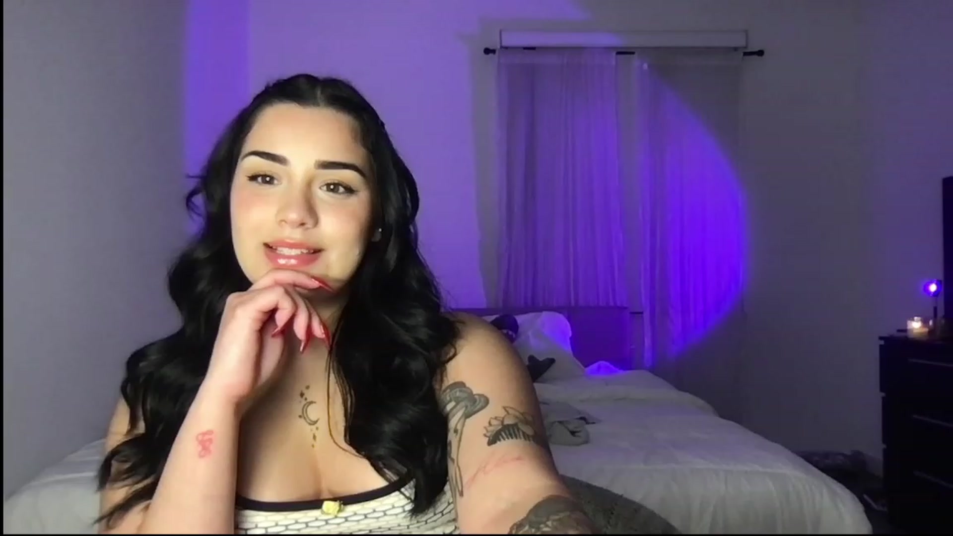 Gallery image thumbnail from babyxjulz's myfreecams stream on, 04/14/2023, 05:06 image 14 of 20