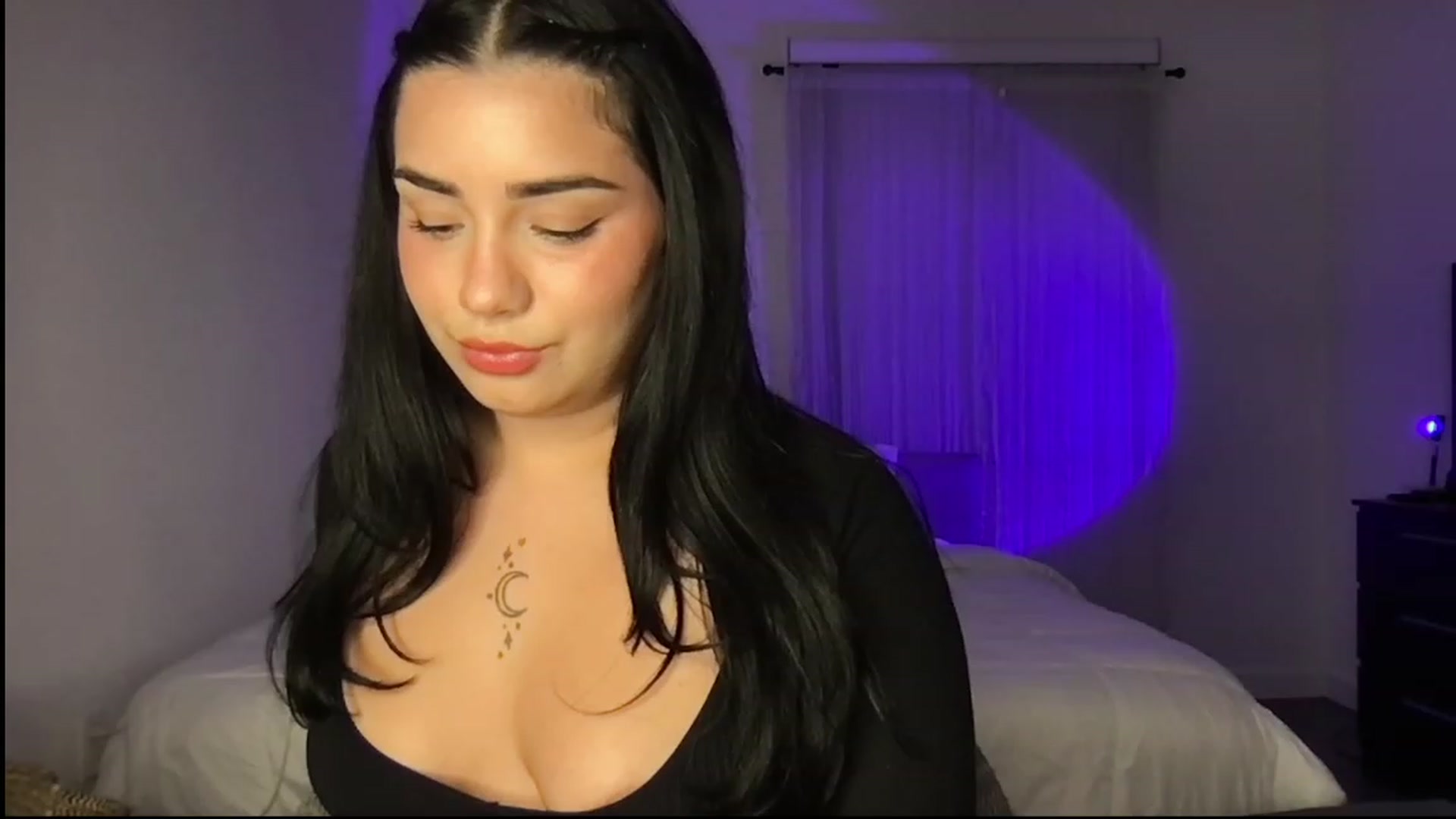 Gallery image thumbnail from babyxjulz's myfreecams stream on, 05/09/2023, 05:19 image 12 of 20