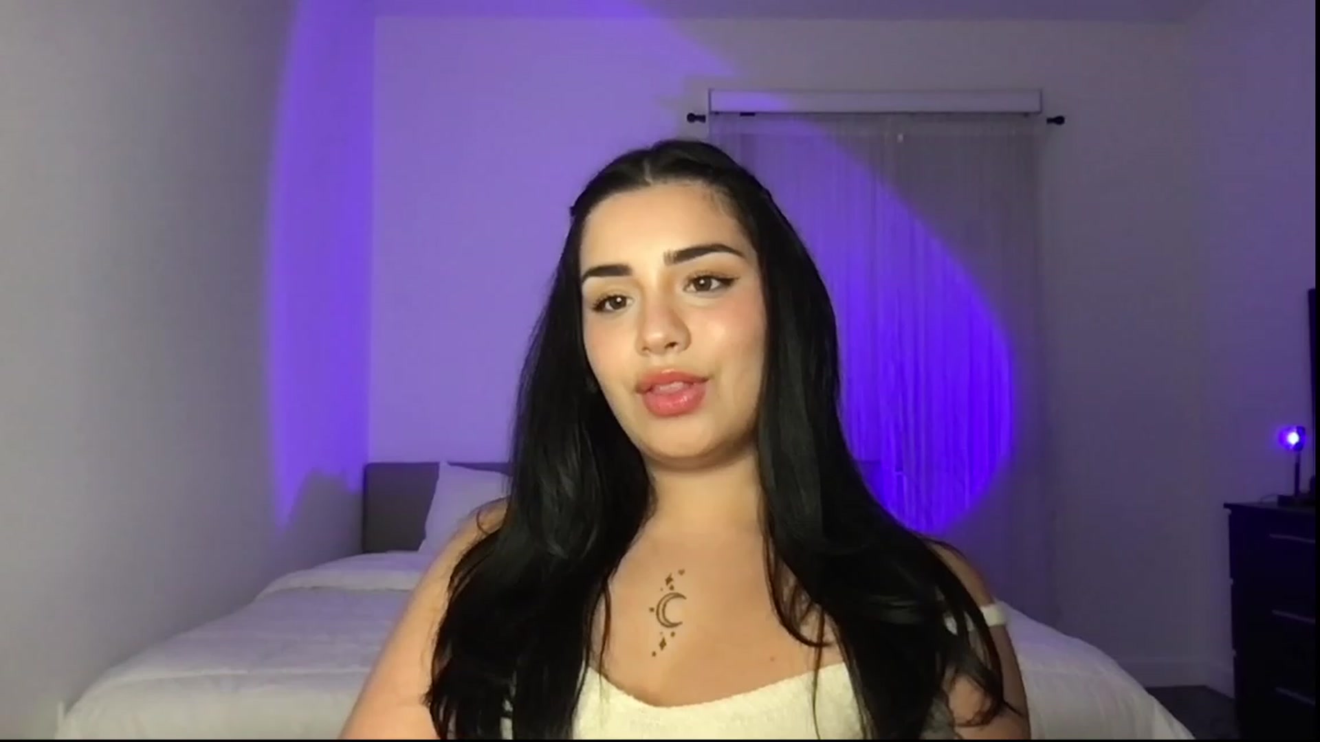 Gallery image thumbnail from babyxjulz's myfreecams stream on, 05/10/2023, 05:02 image 13 of 20