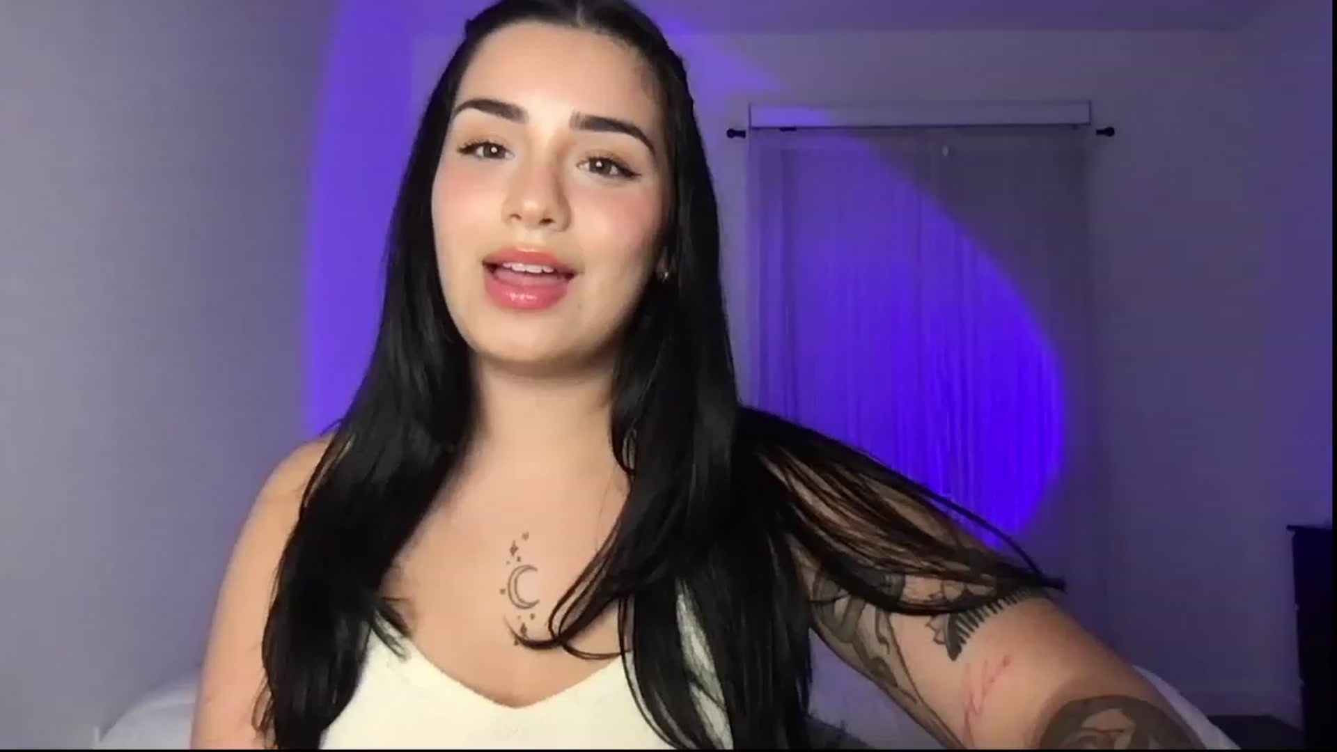 Gallery image thumbnail from babyxjulz's myfreecams stream on, 05/10/2023, 05:02 image 1 of 20