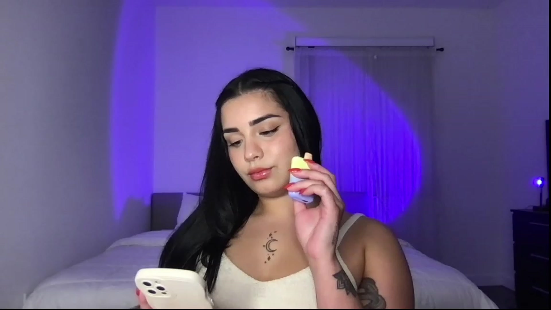Gallery image thumbnail from babyxjulz's myfreecams stream on, 05/10/2023, 05:02 image 8 of 20