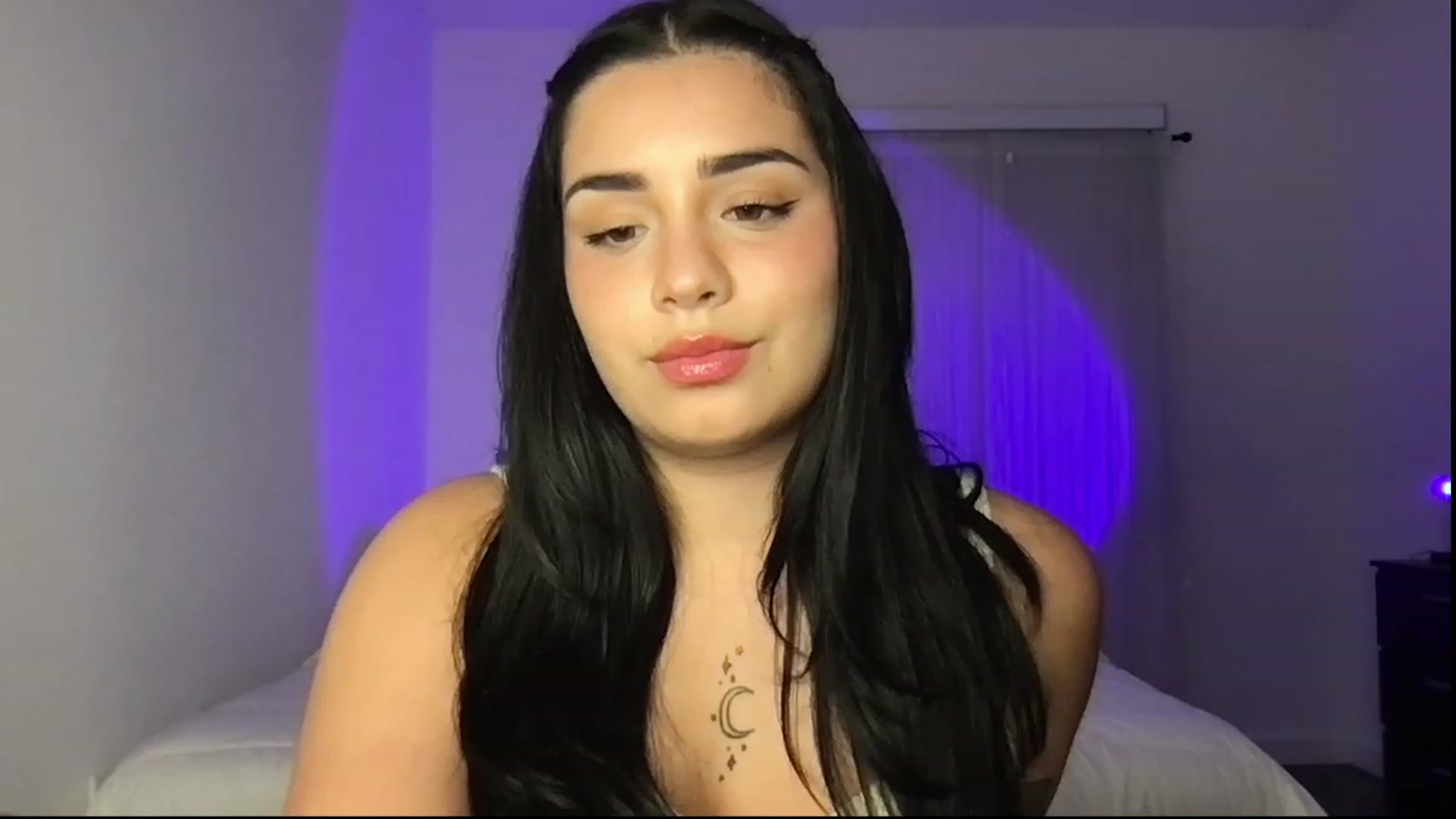 Gallery image thumbnail from babyxjulz's myfreecams stream on, 05/10/2023, 05:35 image 3 of 20