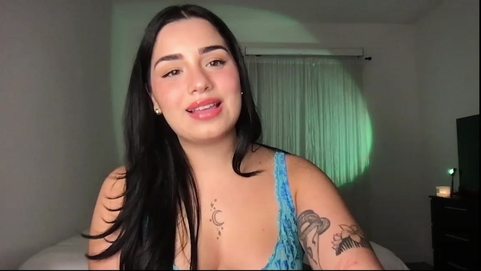 Gallery image thumbnail from babyxjulz's myfreecams stream on, 05/14/2023, 02:23 image 7 of 20